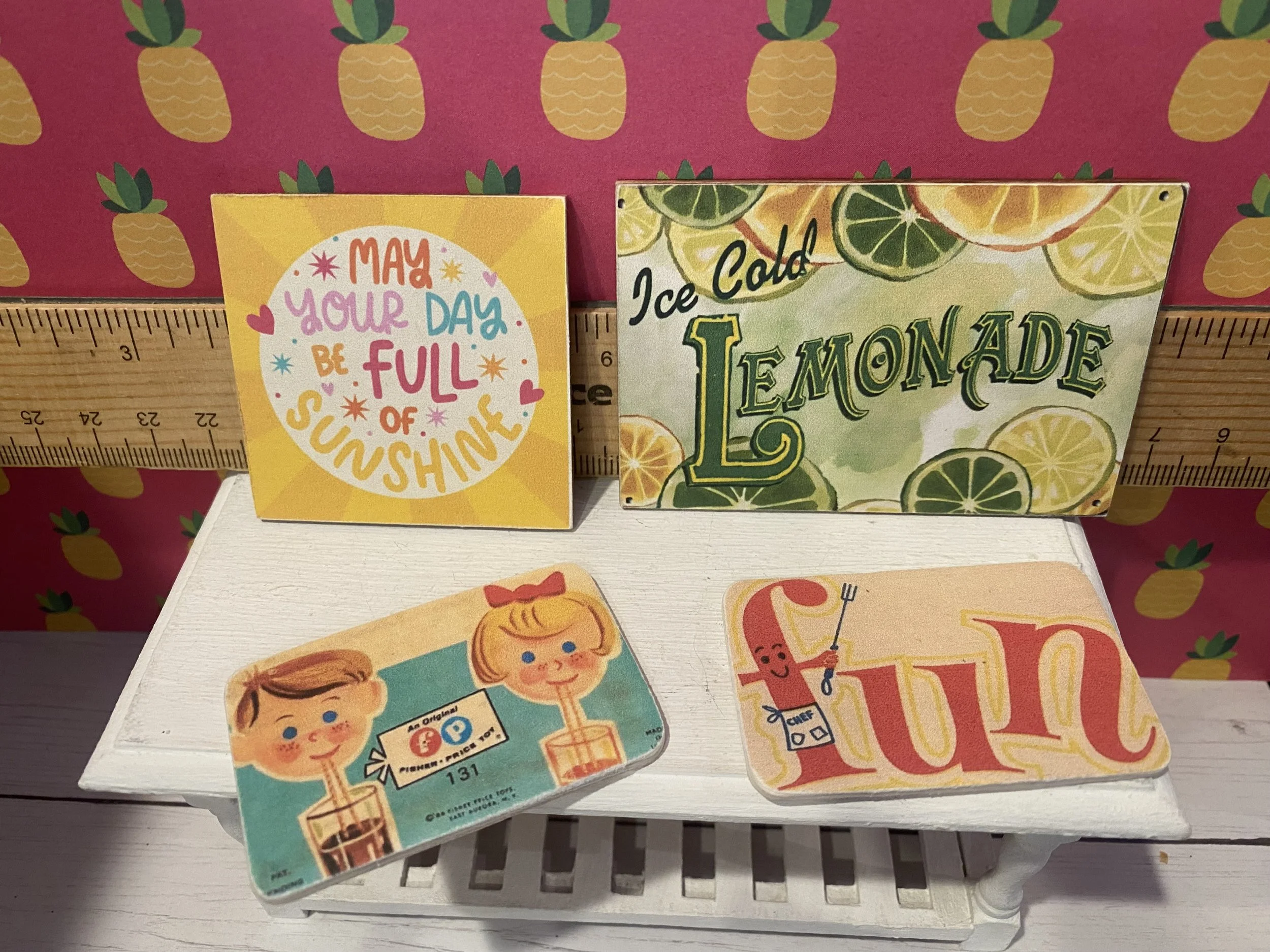 Miniature Outdoor Signs, 1:12