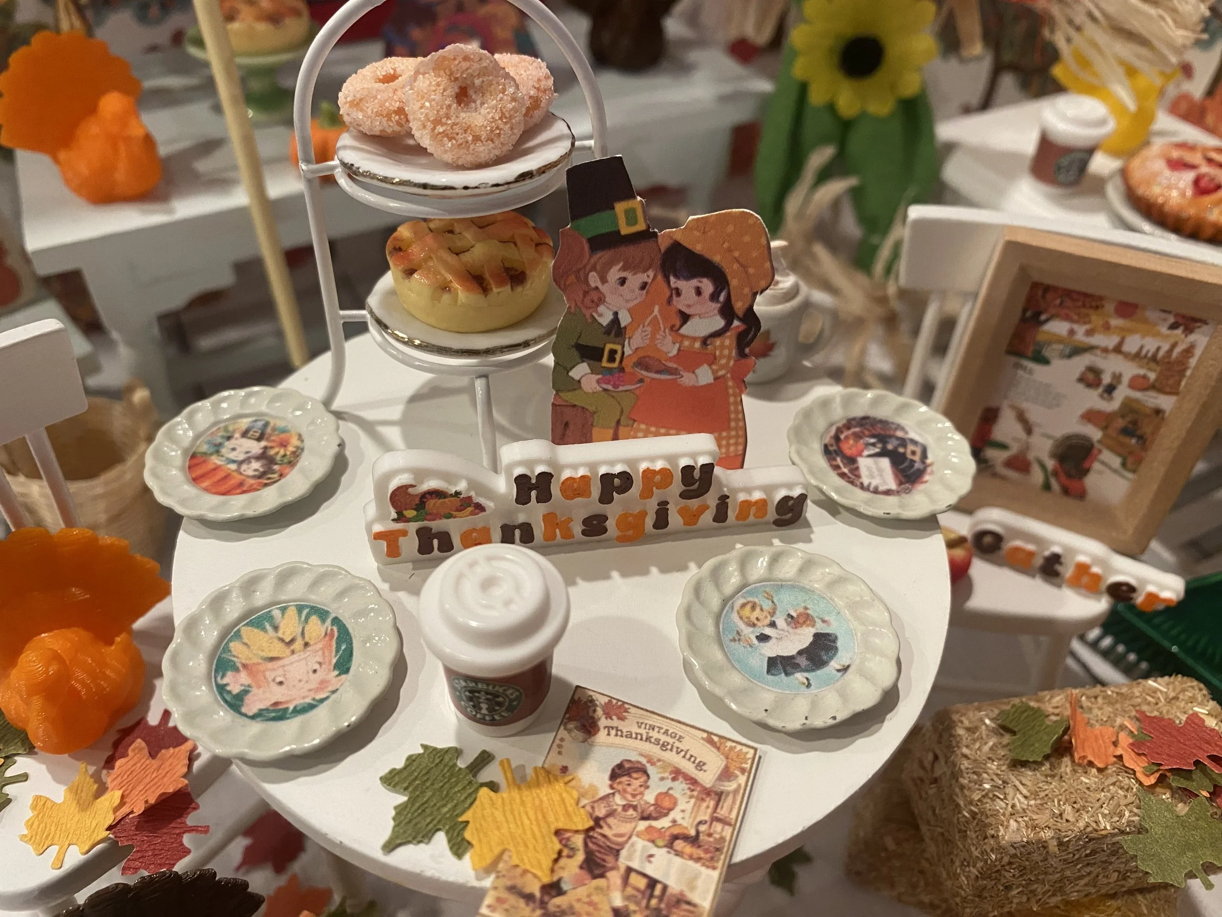 Miniature Fun in the Fall, Dollhouse Cozy Autumn Days, 1:12