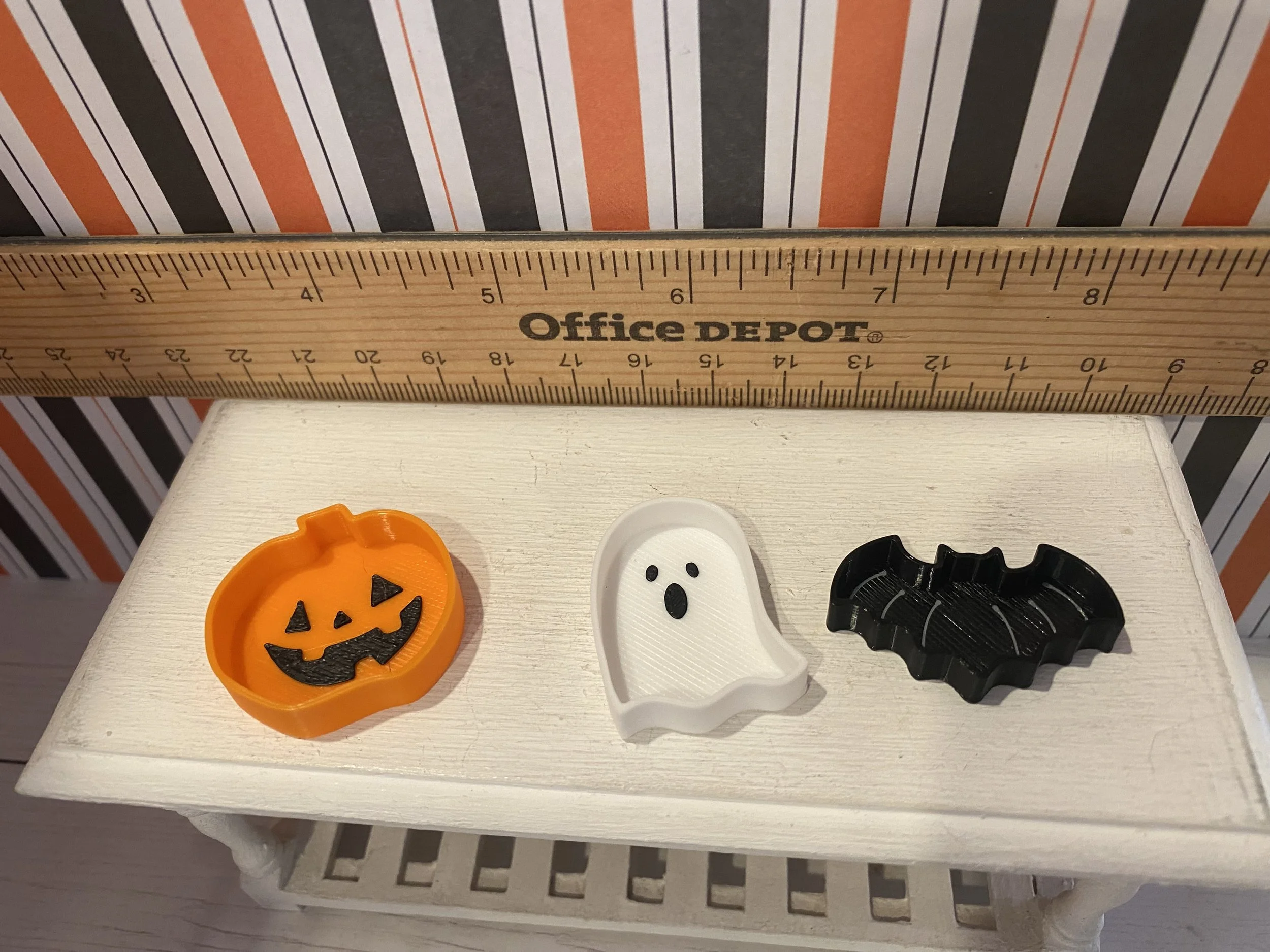 Miniature Ghost, Pumpkin, Bat Candy Tray, 1:12