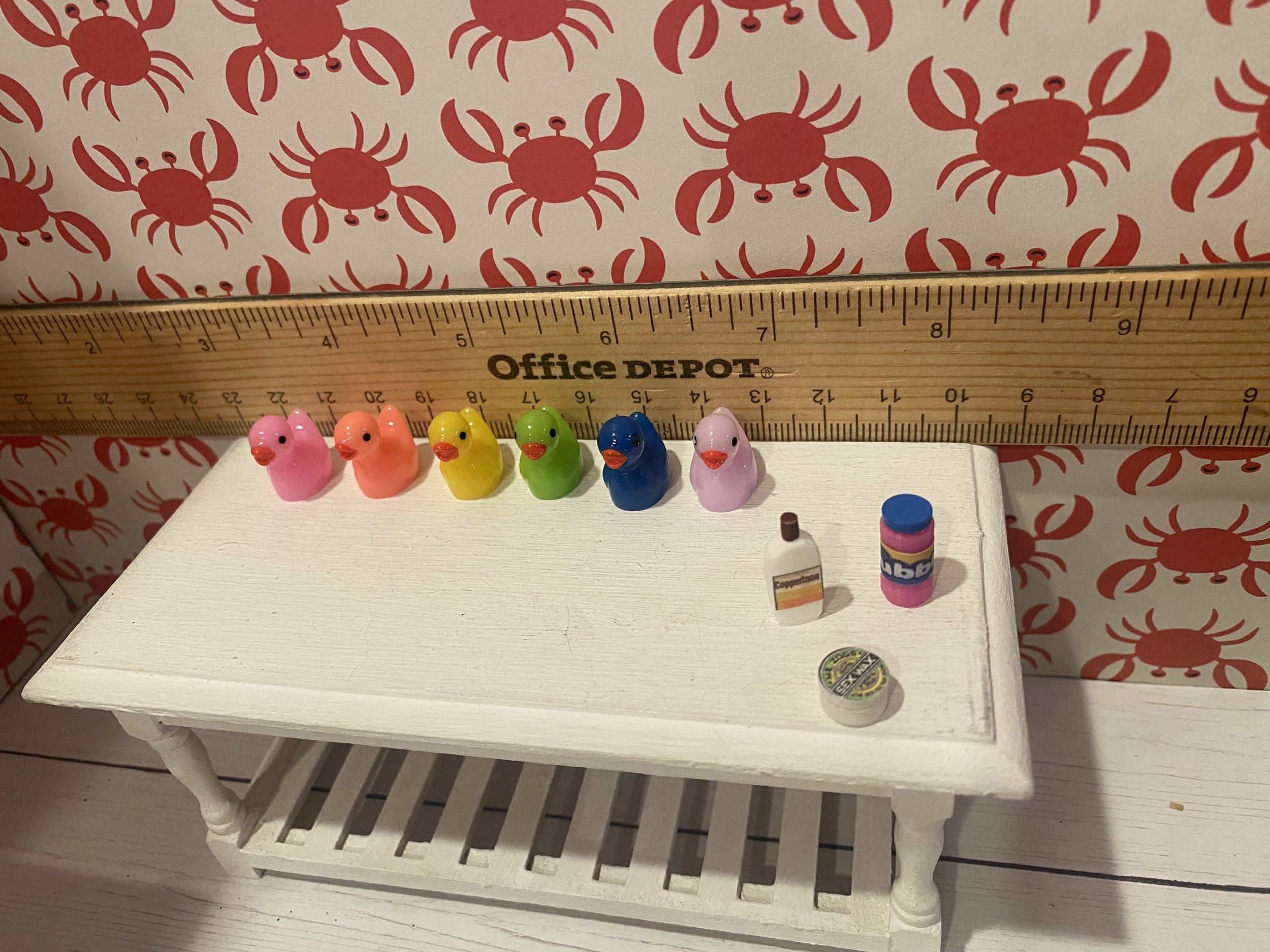 Miniature Rainbow Ducks, Bubbles, Surfing Wax, Sunblock, 1:12