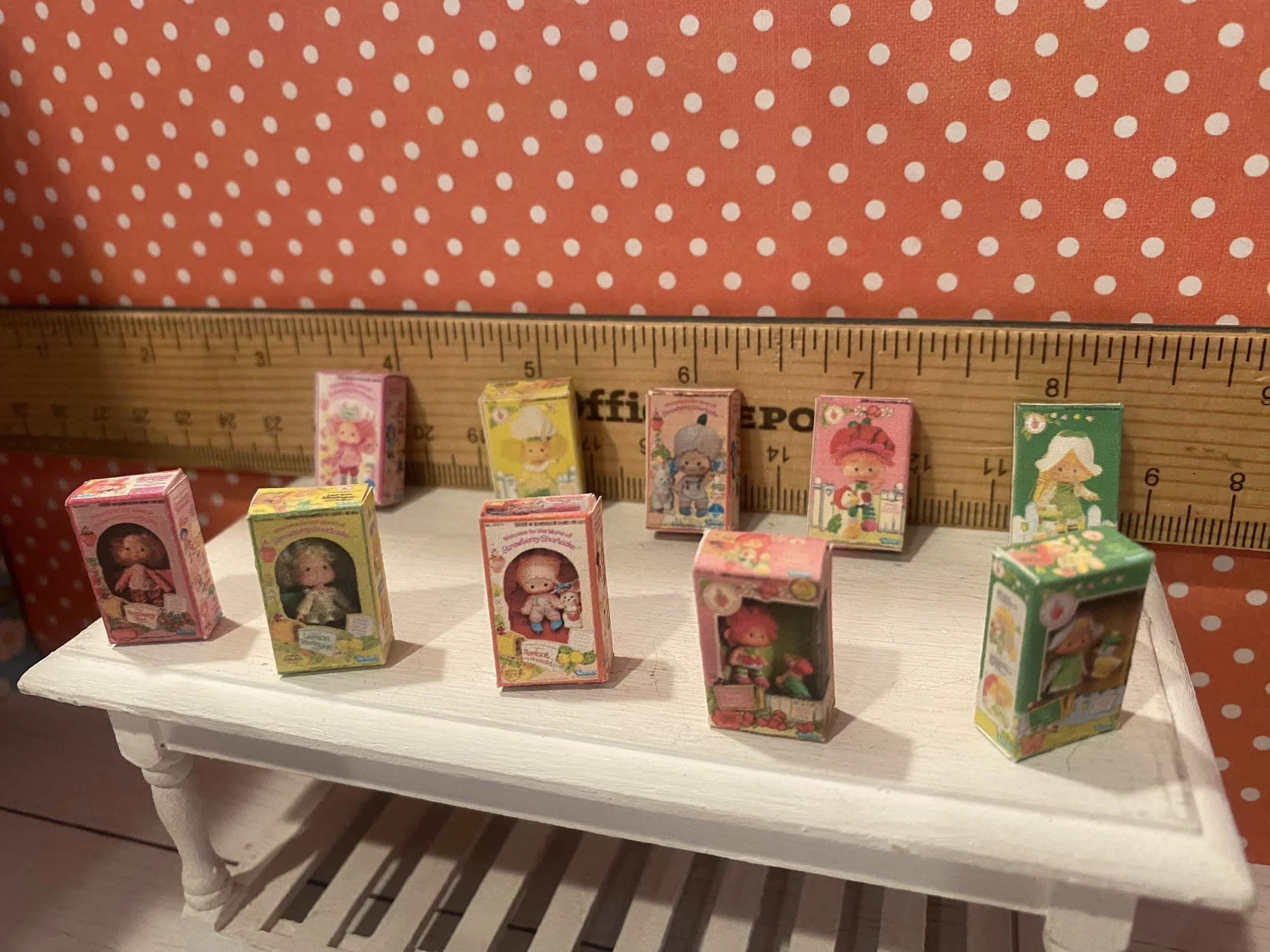 Miniature Raspberry Tart, Lemon Meringue, Apricot w/Hopsalot, Lime Chiffon, Cherry Cuddler Toy Boxes, 1:12