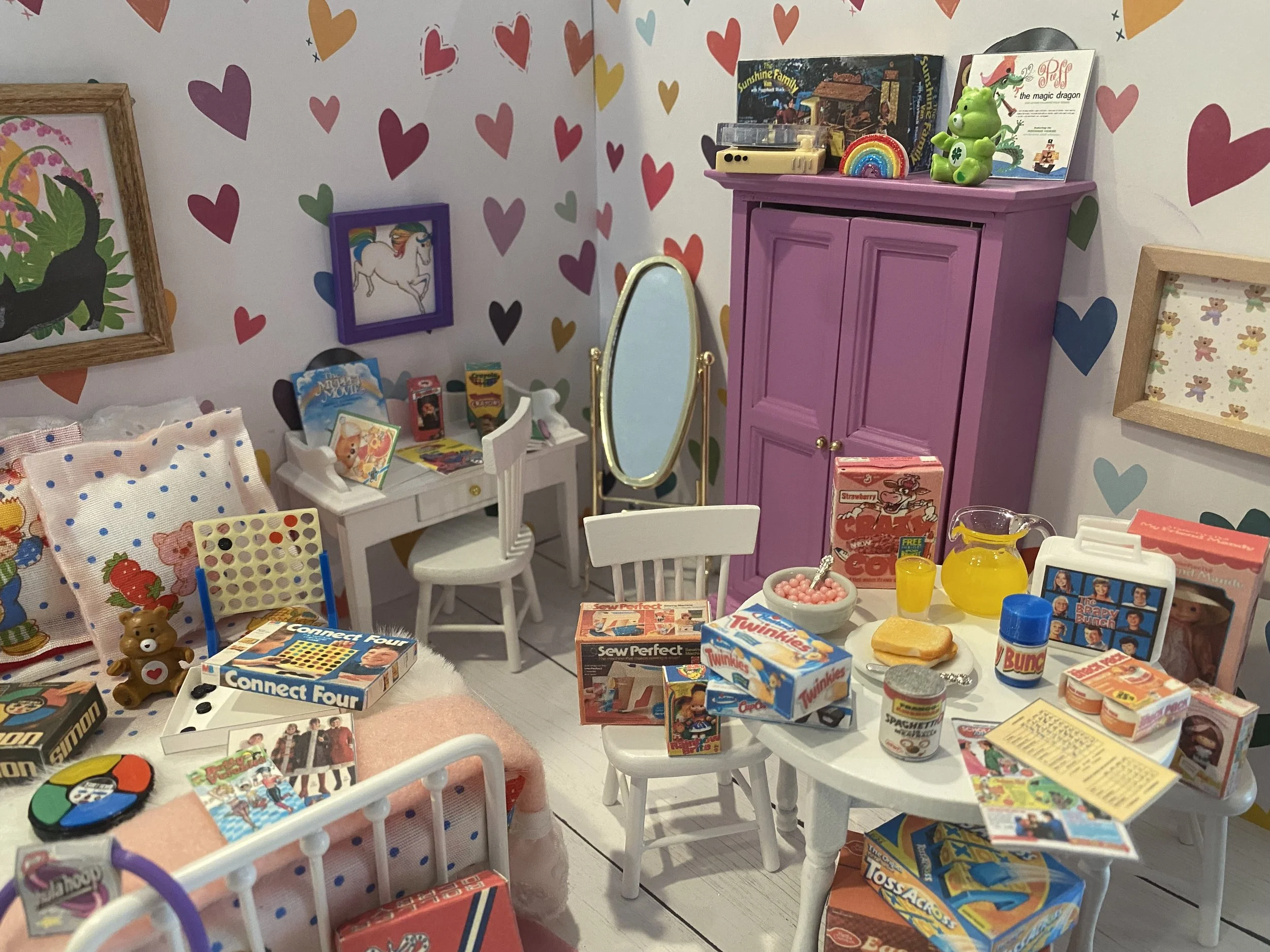 Vintage 1980s Childhood Miniatures, Retro Rad Dollhouse Accessories & Decor, 1:12