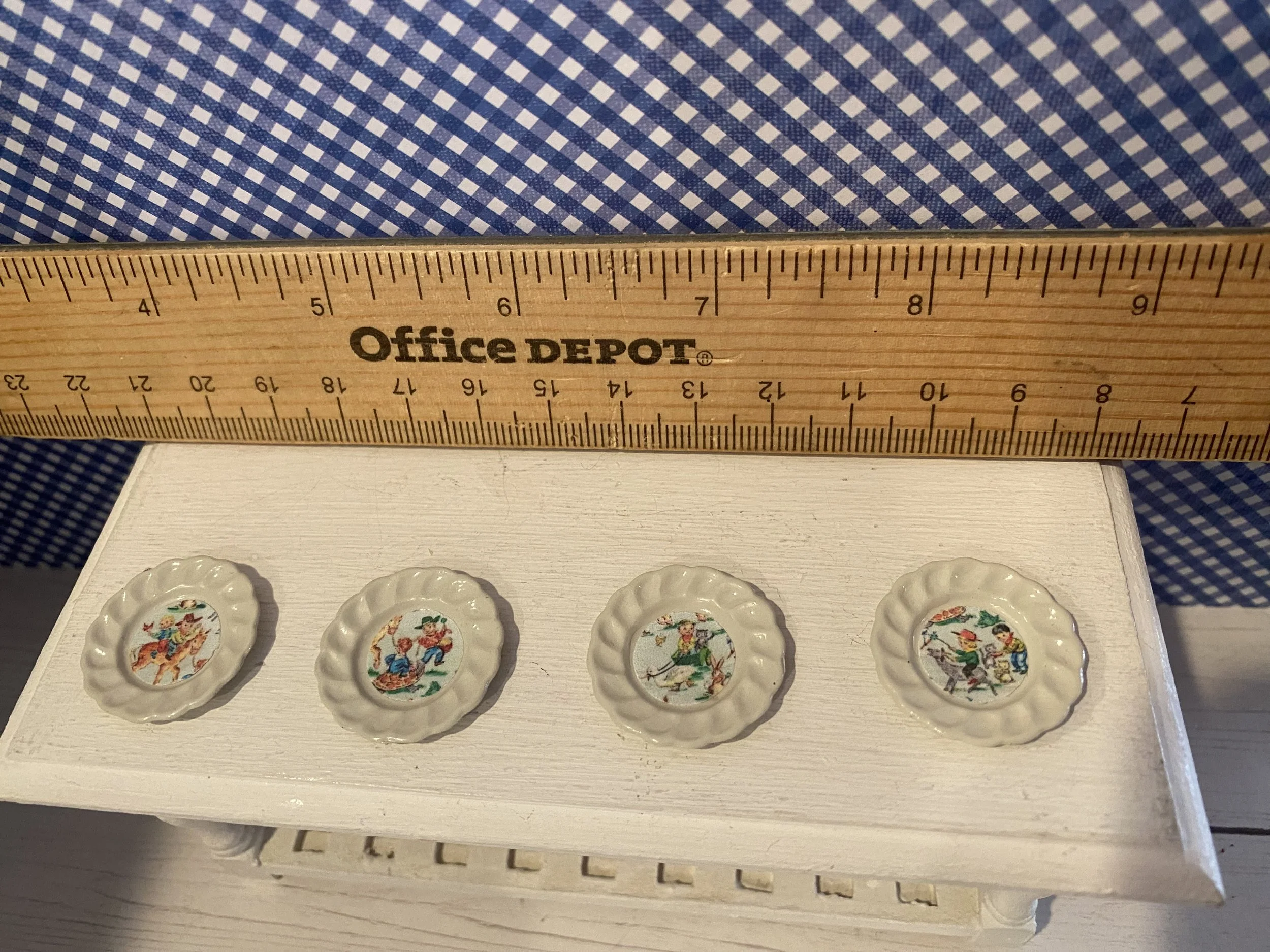 Miniature Horse Plates, 1:12