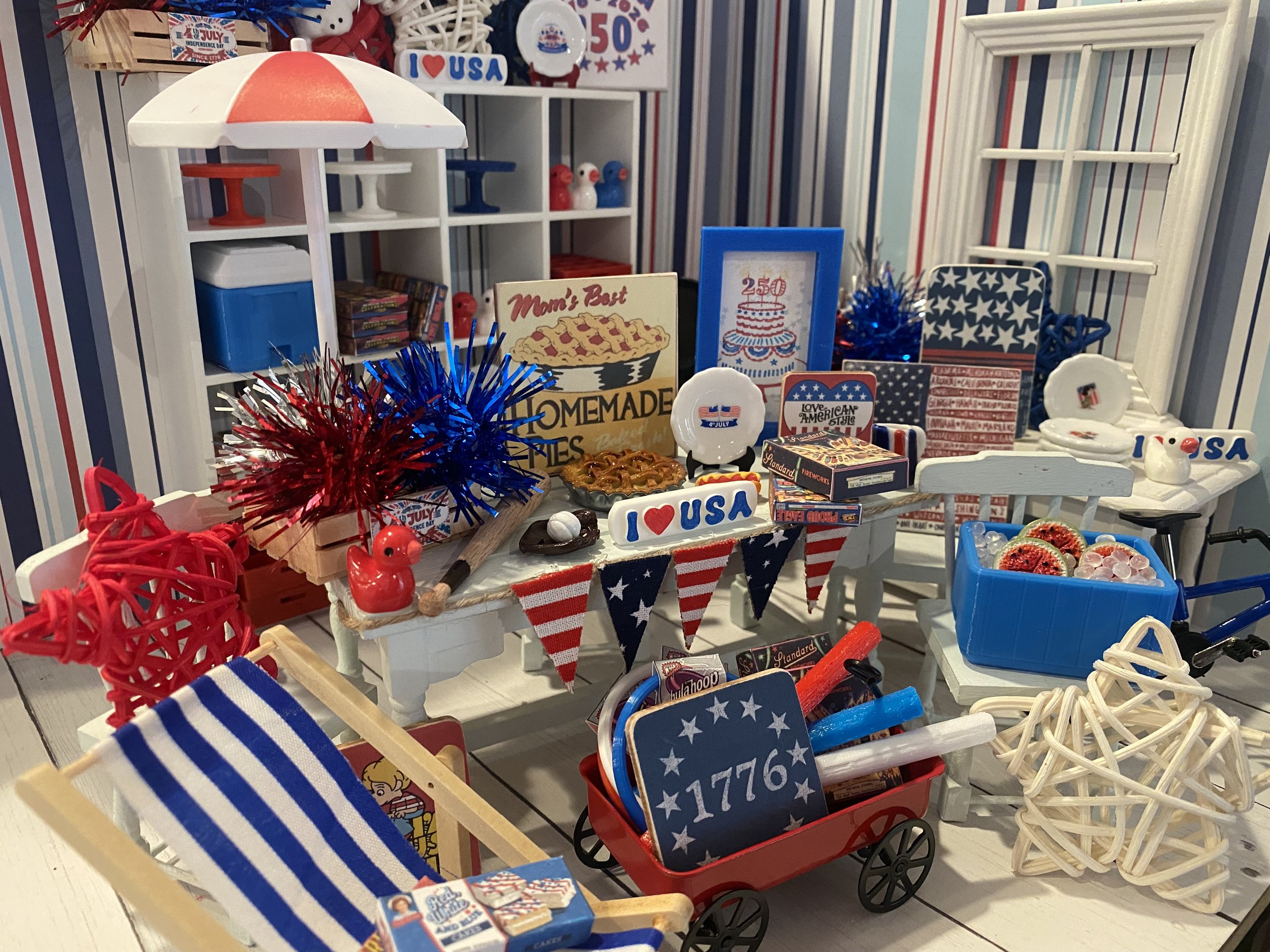 Miniature Happy 250th Birthday America, Dollhouse I Love USA Accessories, 1:12