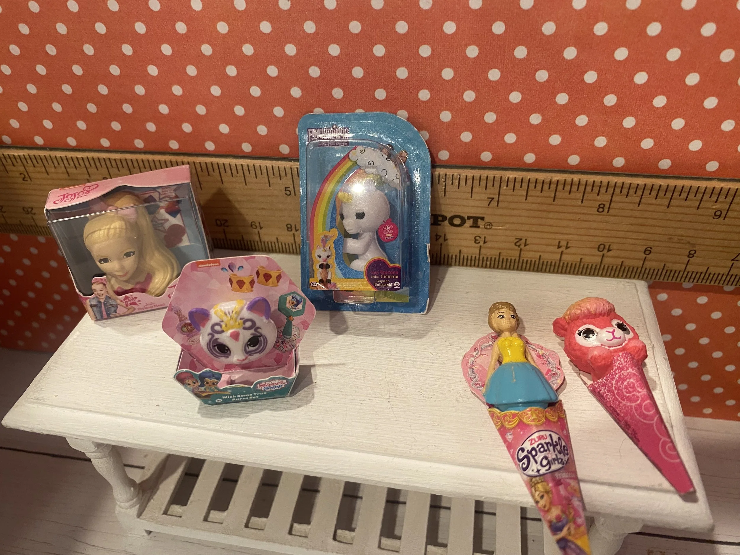 Miniature JoJo Head, Princess and Pink Llama Cone, Unicorn Micro Toys, 1:12