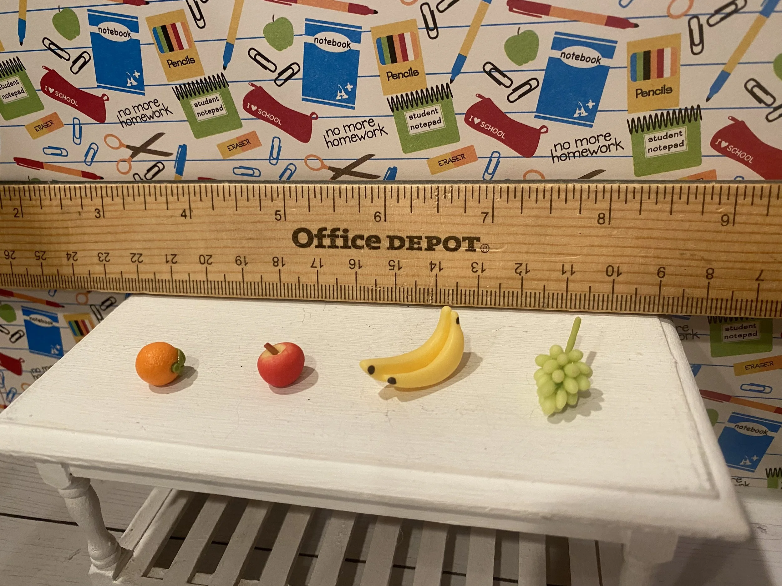 Miniature Red Apple, Orange, 2 Bananas, Bunch of Green Grapes, 1:12