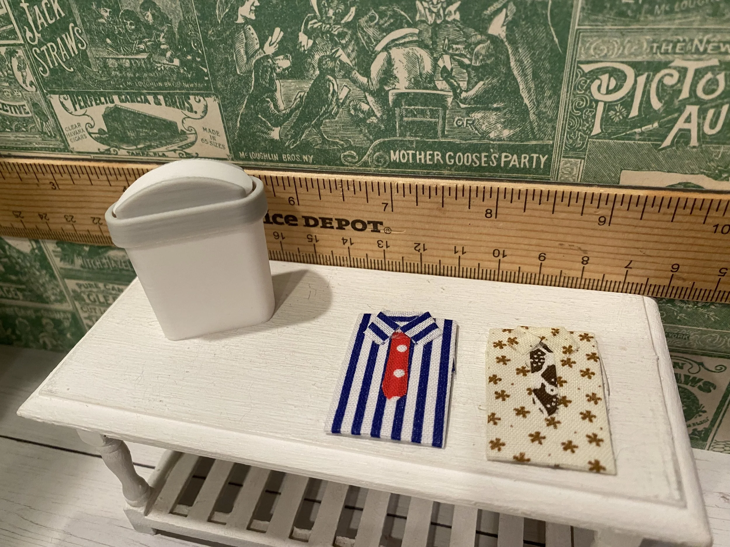 Miniature Trash Can, Folded Shirts, 1:12