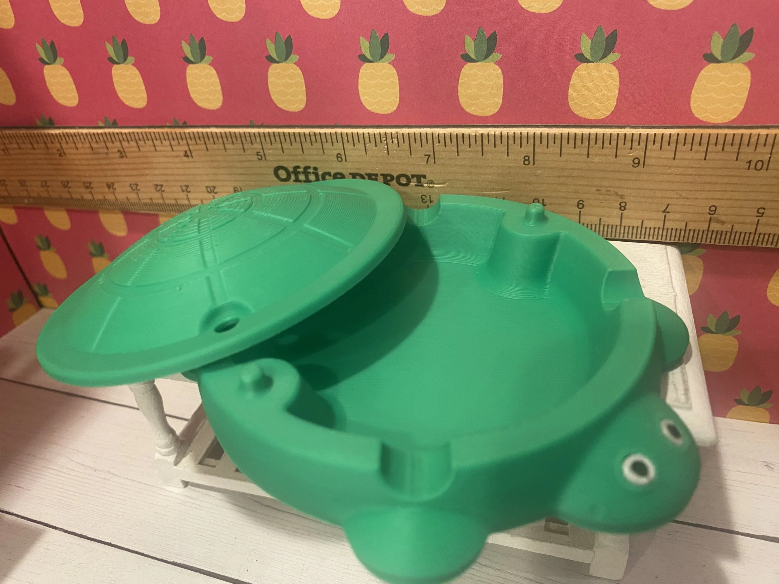 Miniature Turtle Sand Box, 1:12