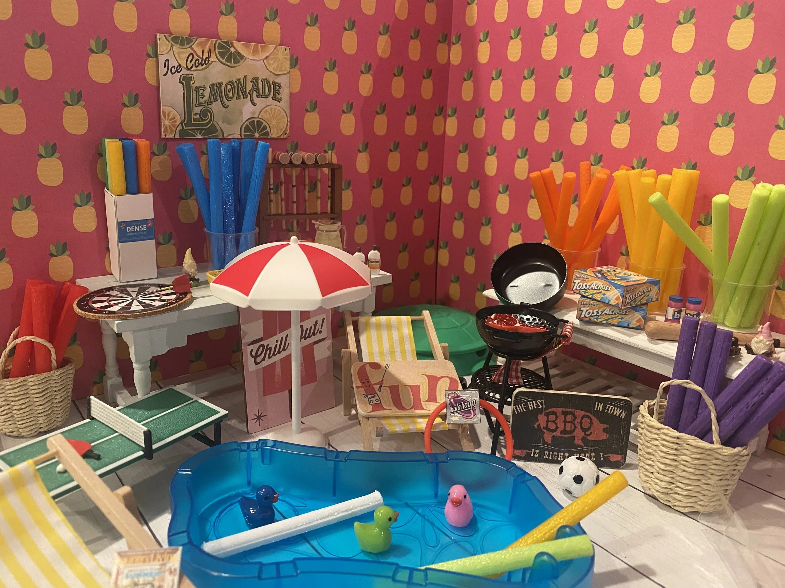 Miniature Backyard Toys, Dollhouse Outdoor Accessories, 1:12, Pool, Swim Noodles, Sand Box, Dart Board, Croquet, Ping Pong Table, Hula Hoop