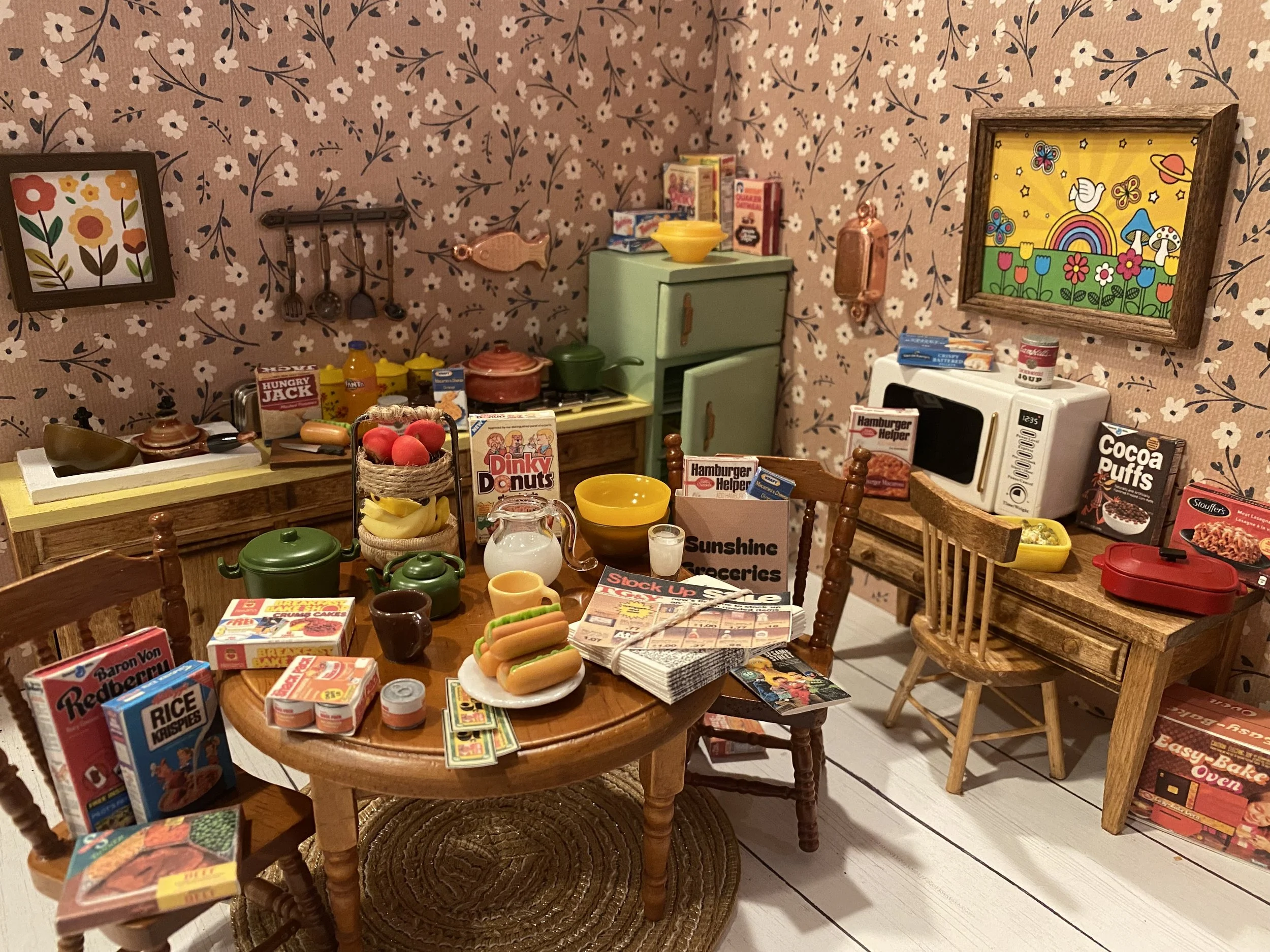 My Miniature 70's Kitchen, Dollhouse 1970 Accessories, 1:12