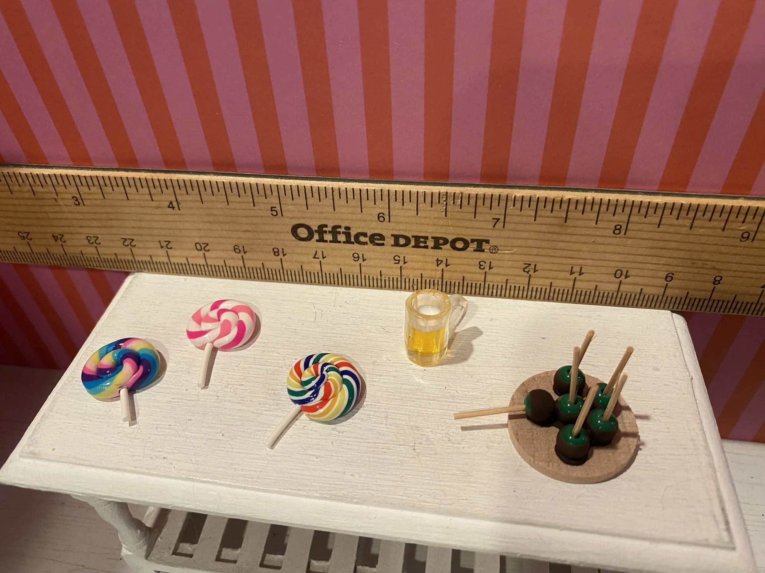 Miniature Giant Lollipops, Butter Beer, Chocolate Apples, 1:12