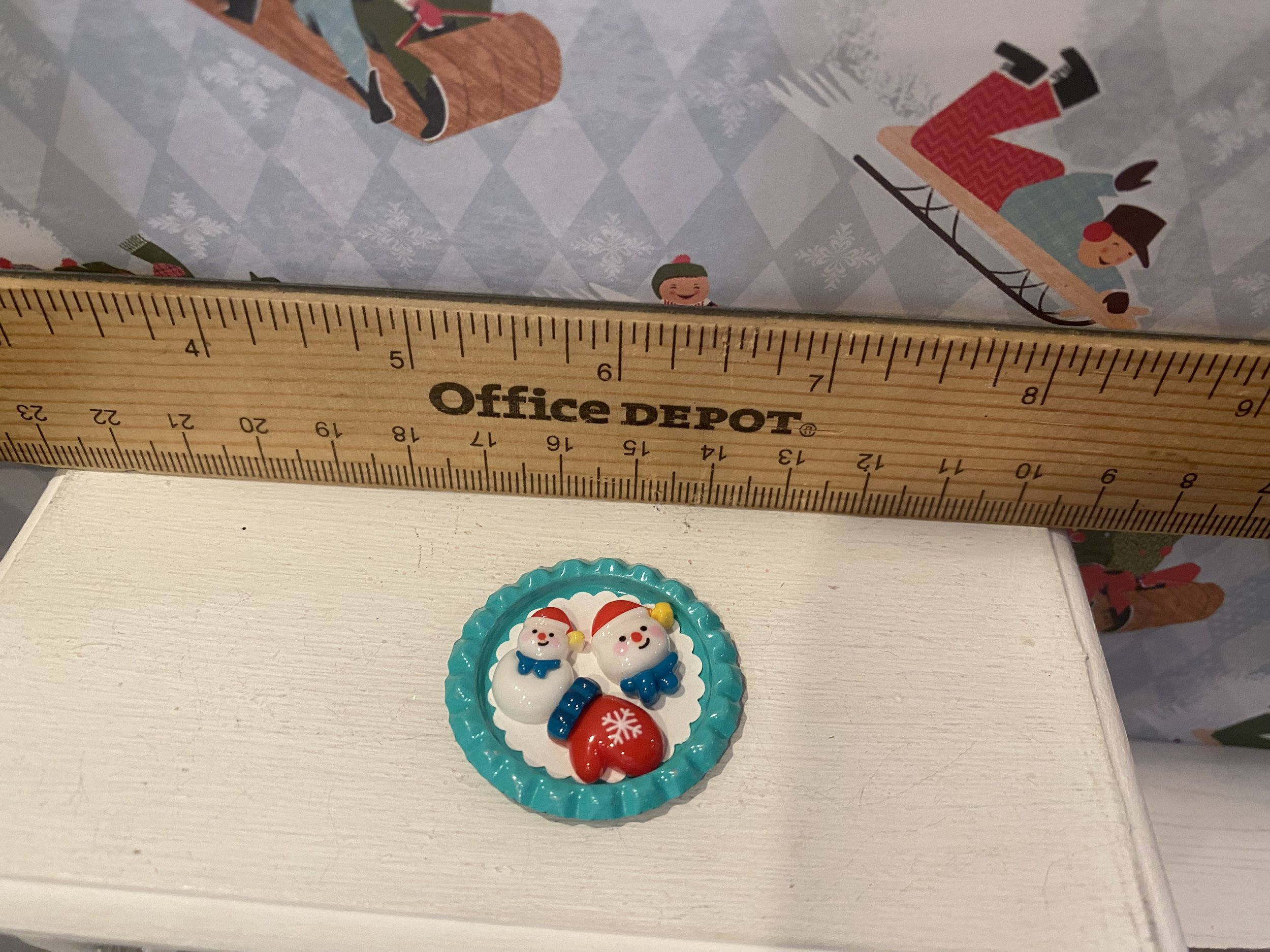 Miniature Trinkets on Tray, 1:12