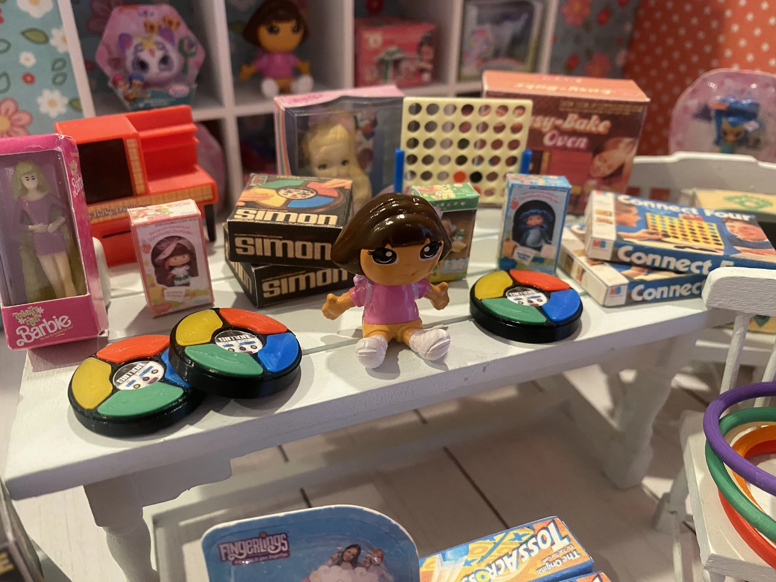Miniature Girl Toys, Toy Boxes, Classic Girls Dollhouse Toys, 1:12