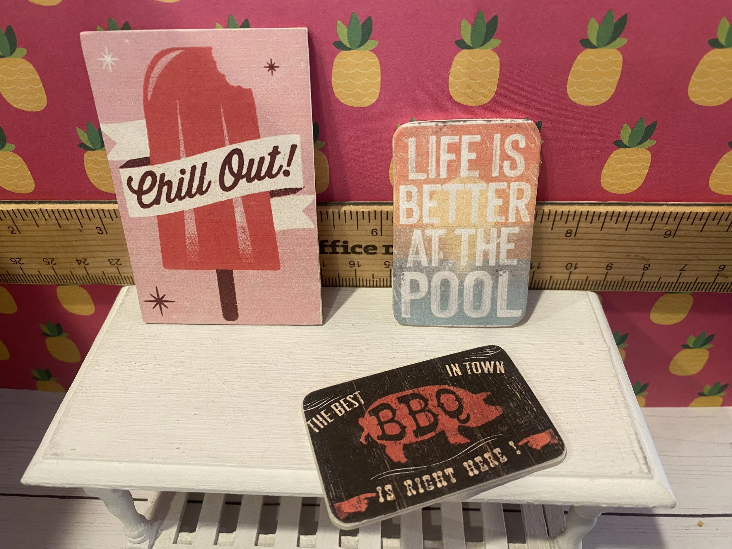 Miniature Outdoor Signs, 1:12