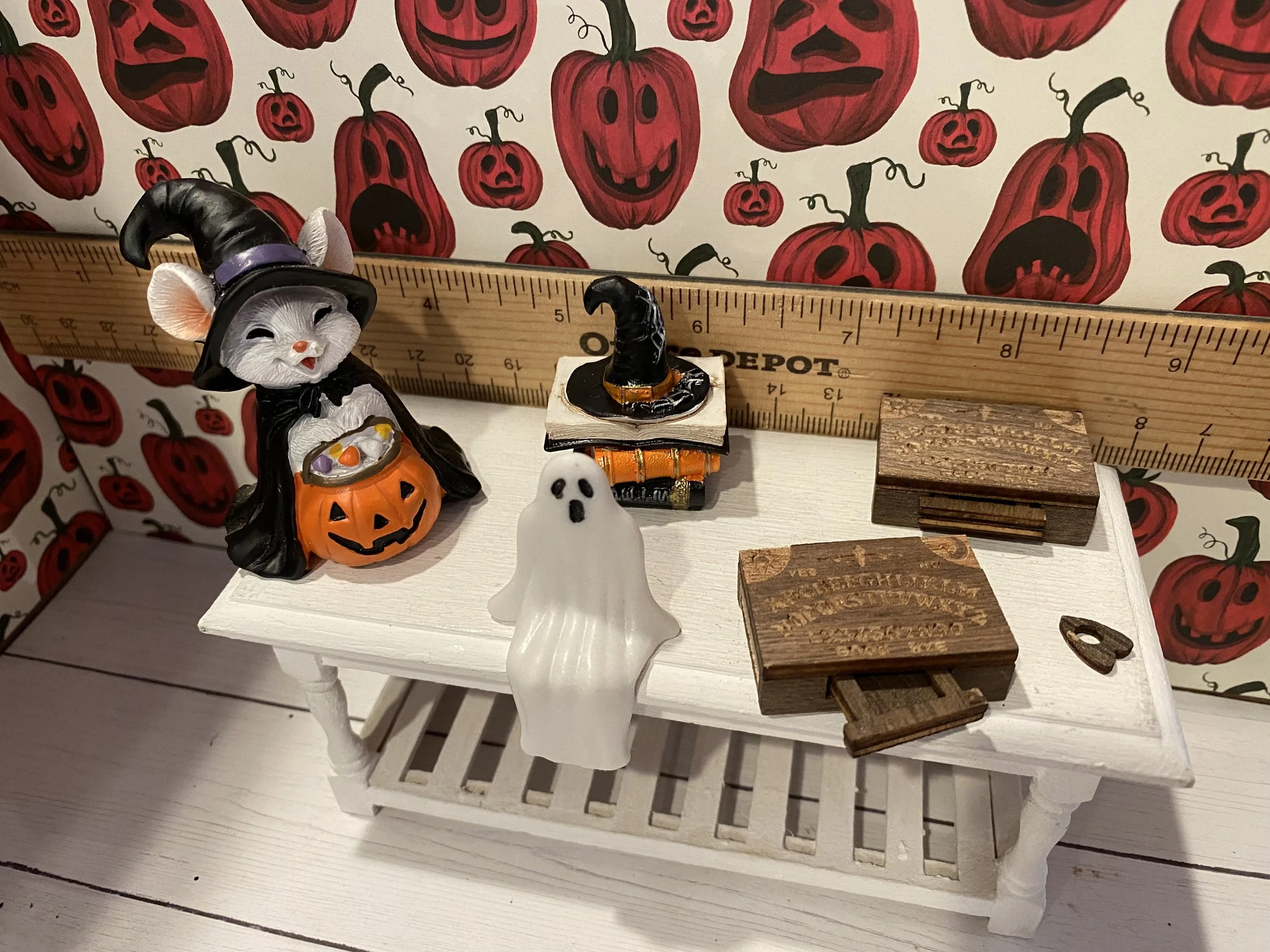 Miniature Halloween Mouse, Books w/Hat on Top, Ouija Board w/Planchette, Sitting Ghost, 1:12