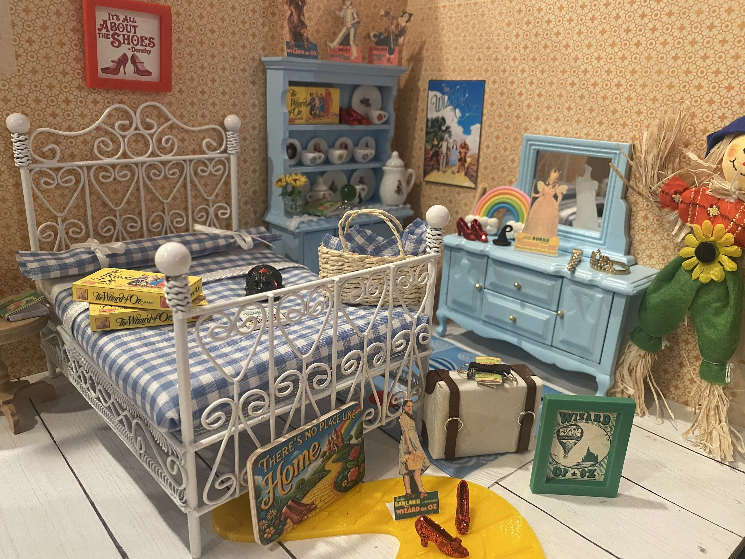Miniature Dorothy's Room, Dollhouse Wizard of Oz Accessories, 1:12