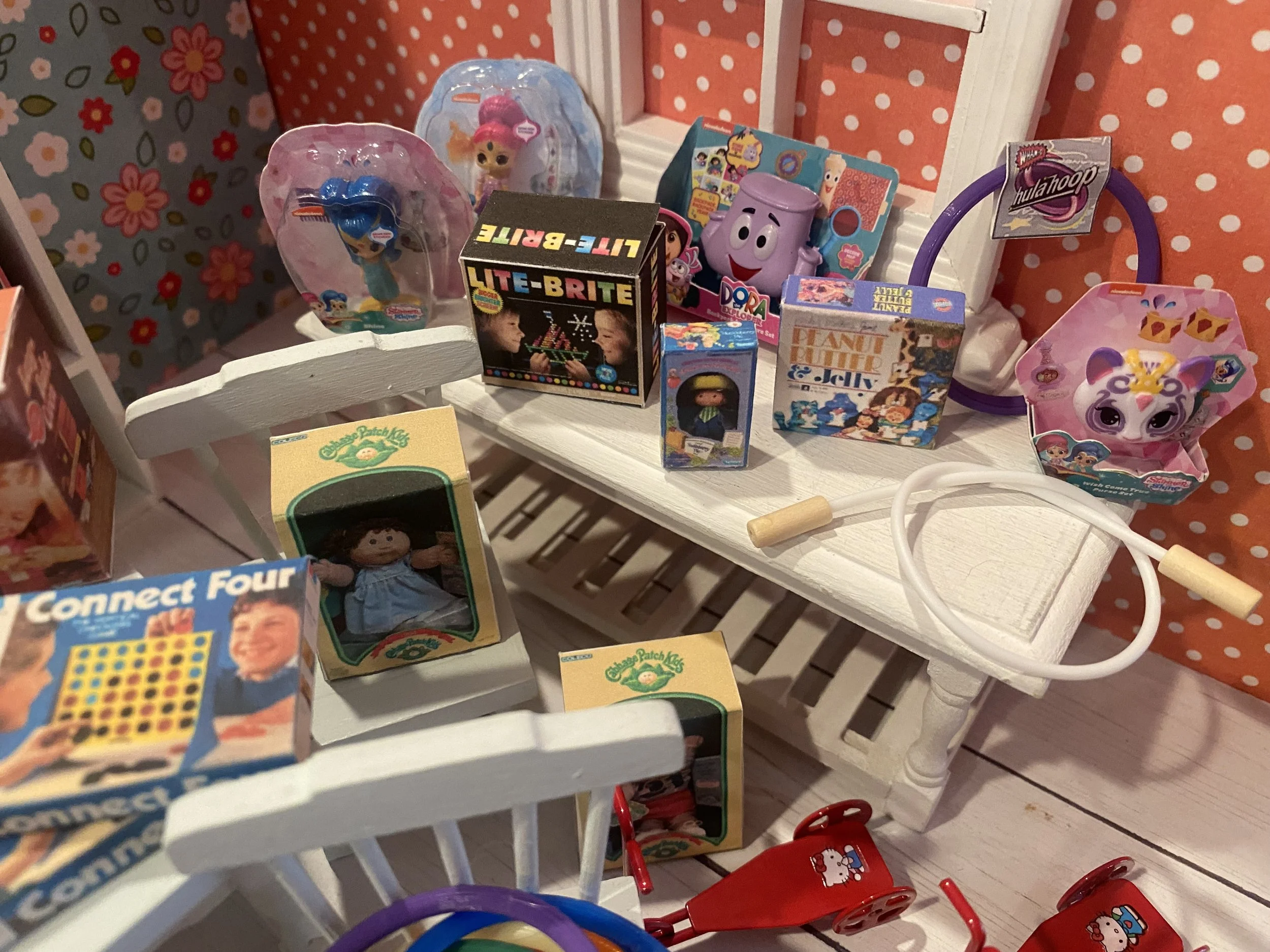 Miniature Girl Toys, Toy Boxes, Classic Girls Dollhouse Toys, 1:12