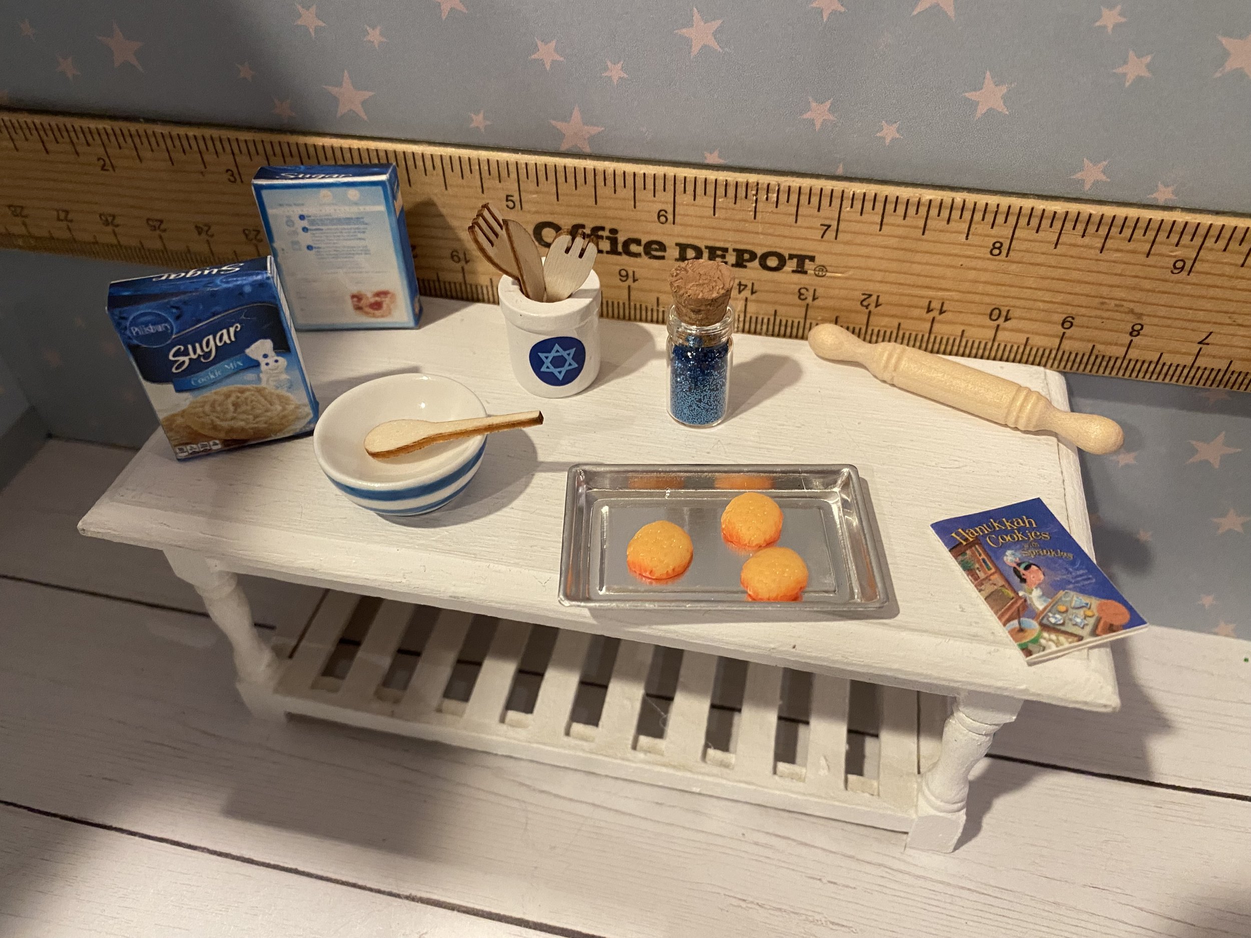 Miniature Hanukkah Cookie Making Set, 1:12