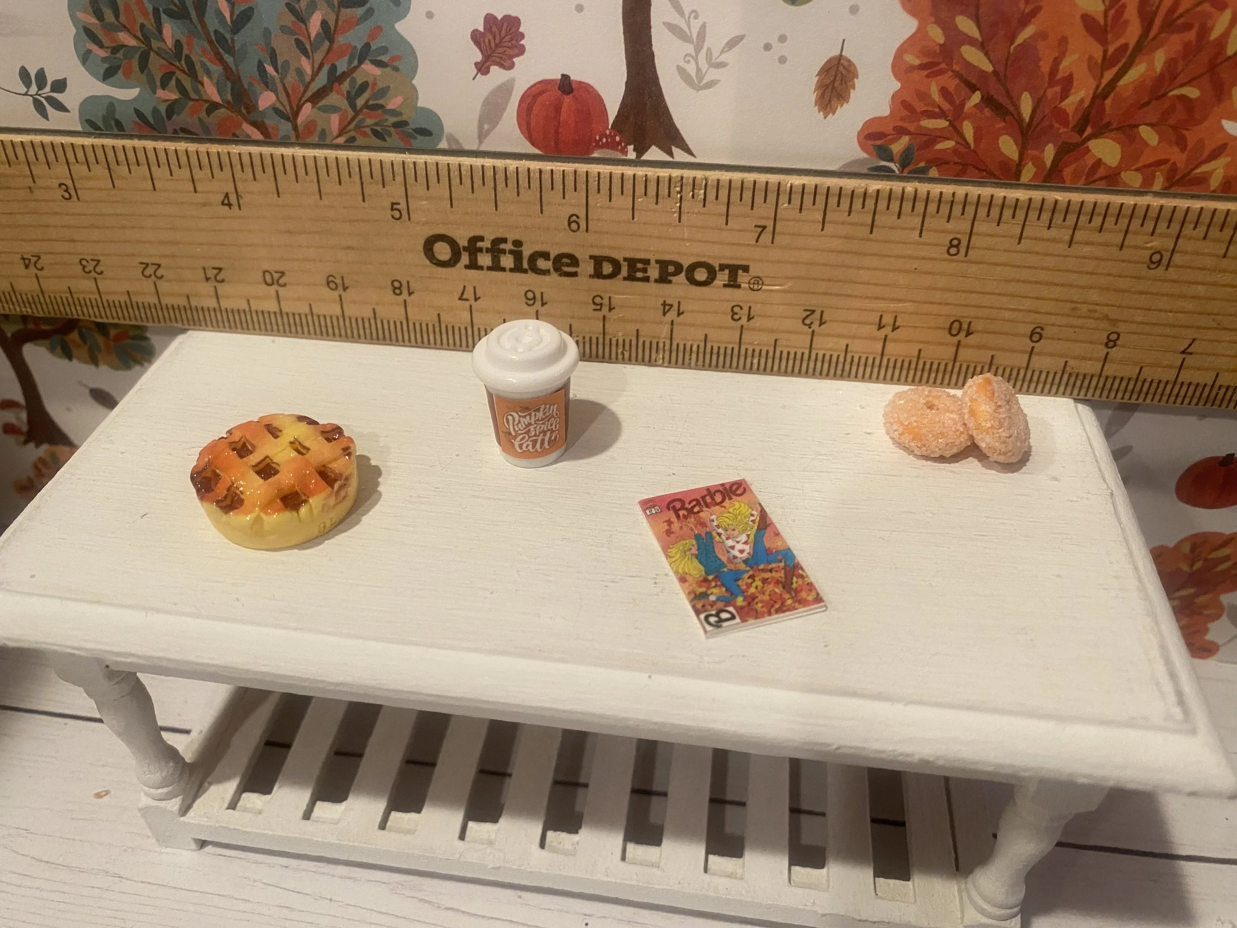 Miniature Apple Pie, Pumpkin Spice Latte, Cider Donuts, Barbie Thanksgiving Book, 1:12