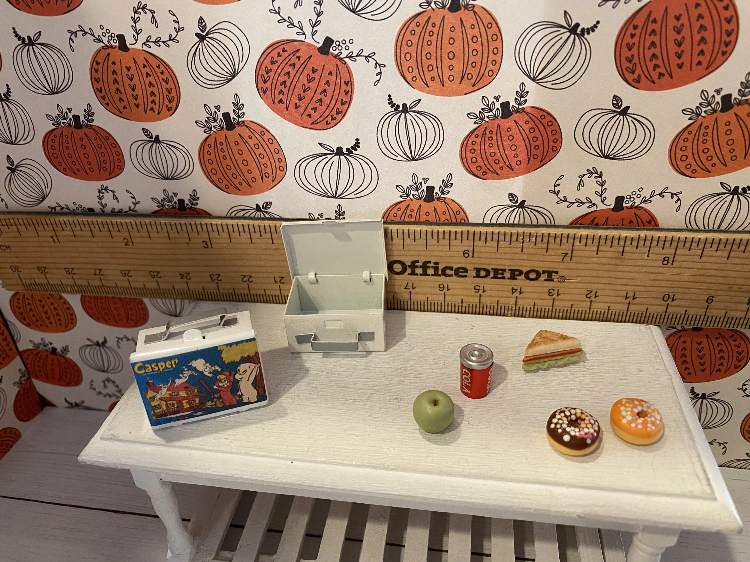 Miniature Casper Lunch Box w/Lunch and Halloween Donuts, 1:12