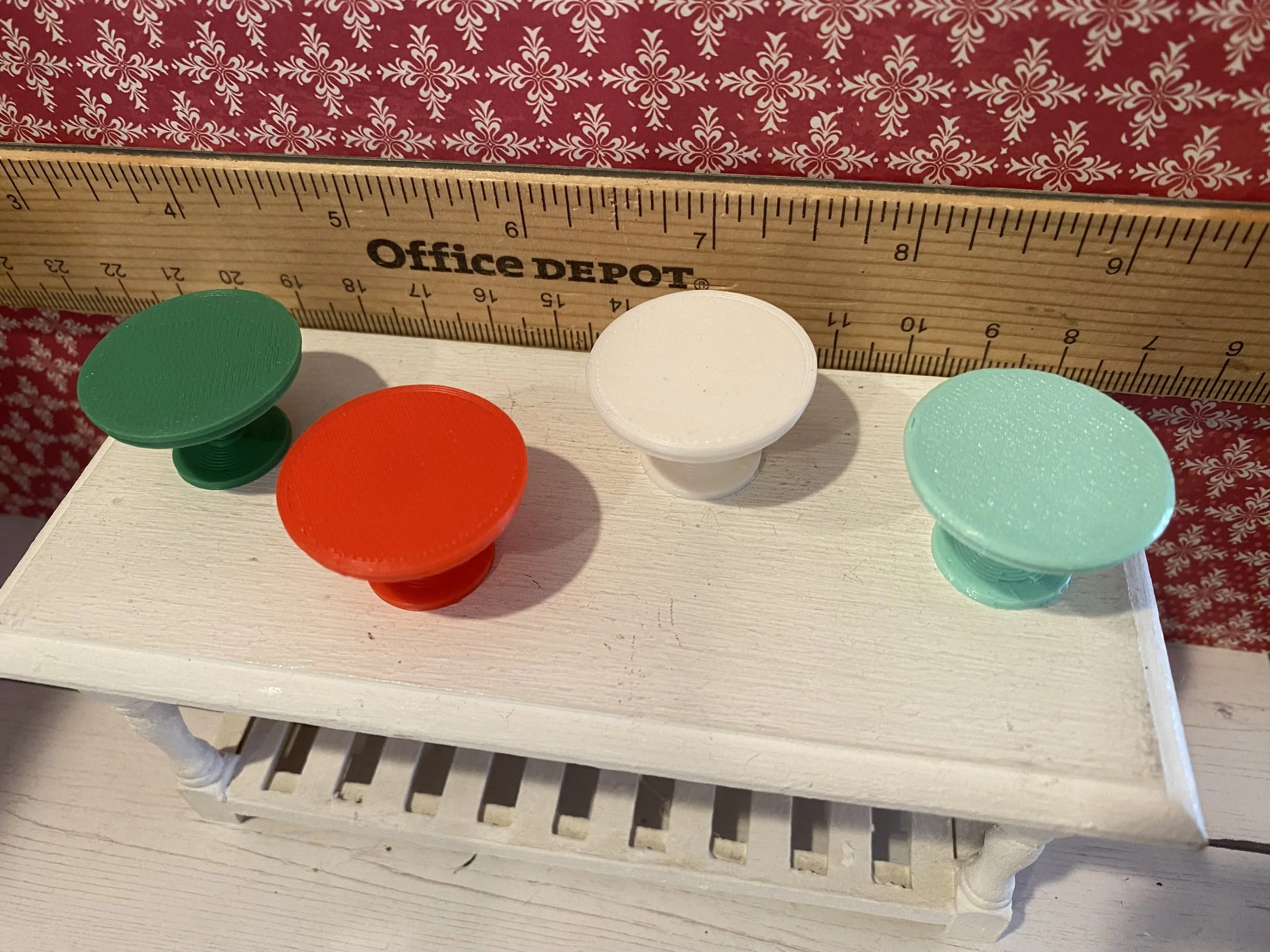 Miniature Red, Green, White, Vintage Green Cake Stand, 1:12