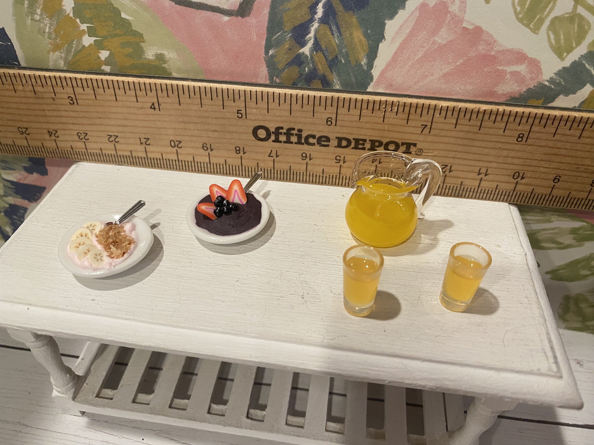 Miniature Acai Bowl w/Fruit, Yogurt Bowl w/Fruit, Juice Pitcher w/2 Glasses, 1:12