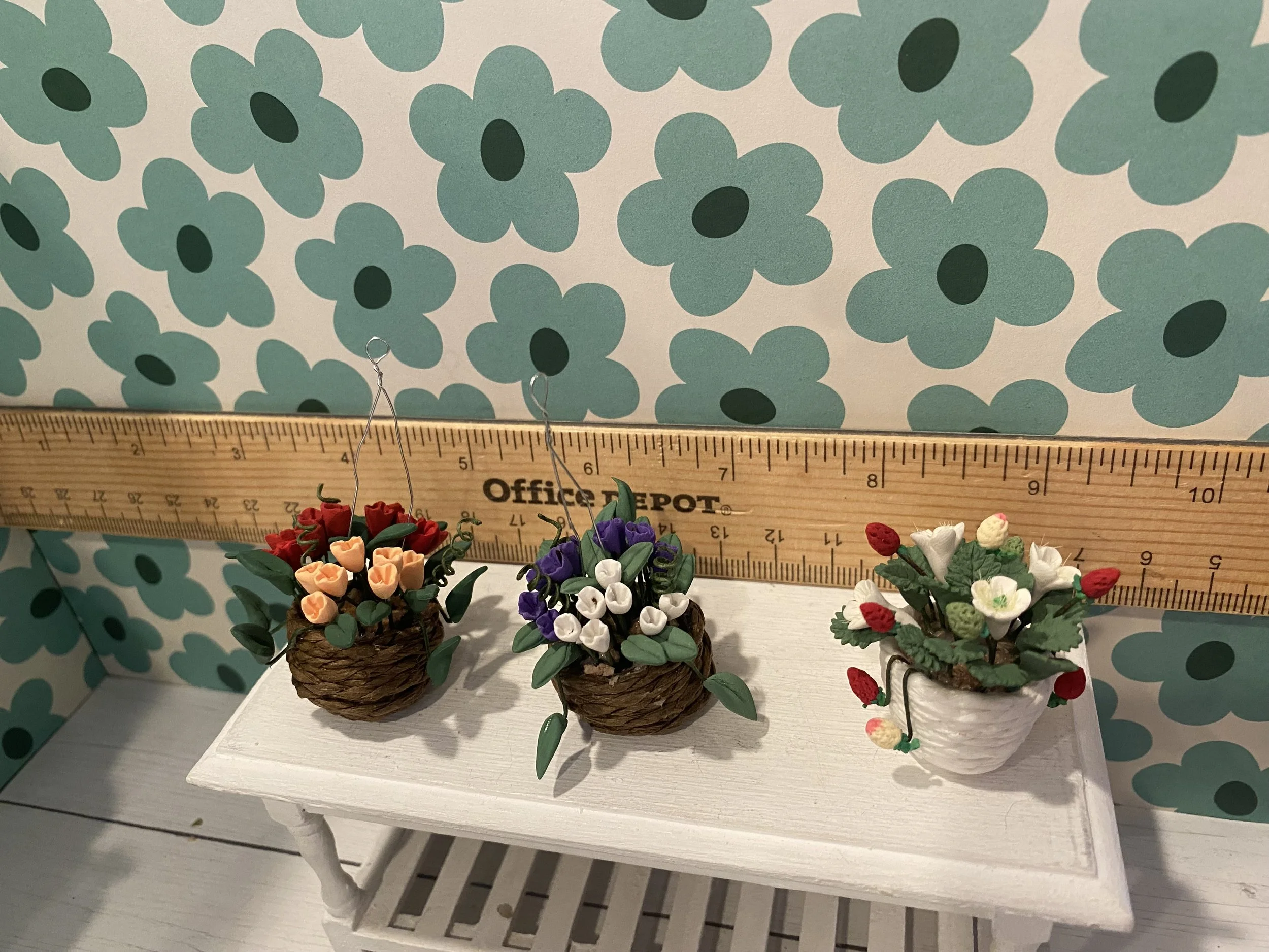 Miniature Hanging Flower Pots, 1:12