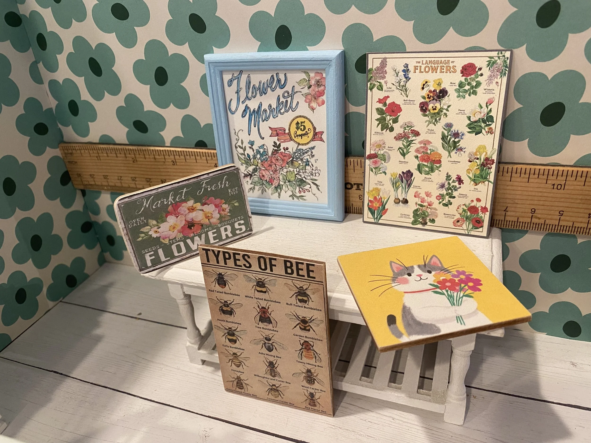 Miniature Flower Art & Signs, 1:12