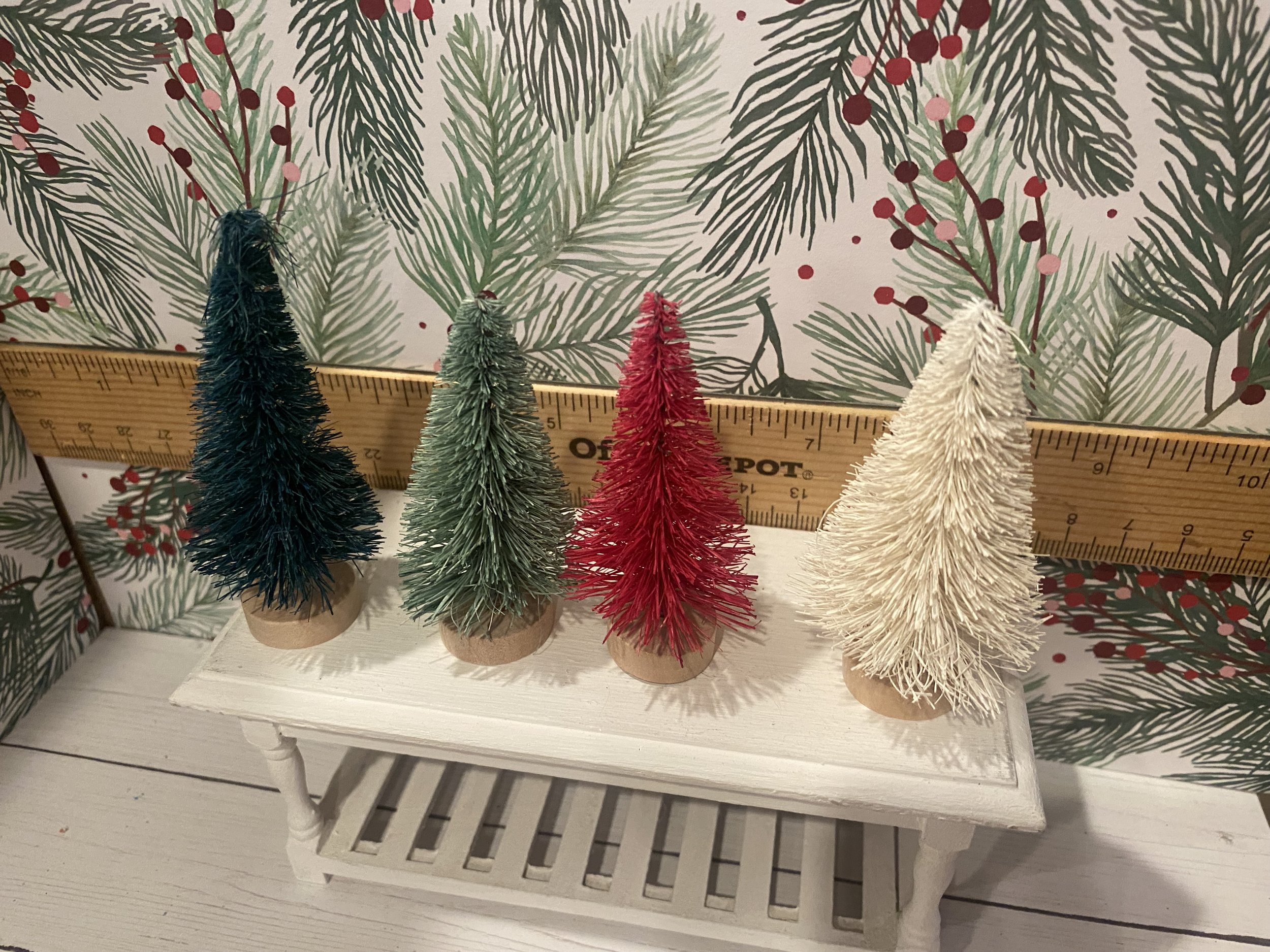 Miniature Bottle Brush Christmas Trees, Green, Red and White, 1:12