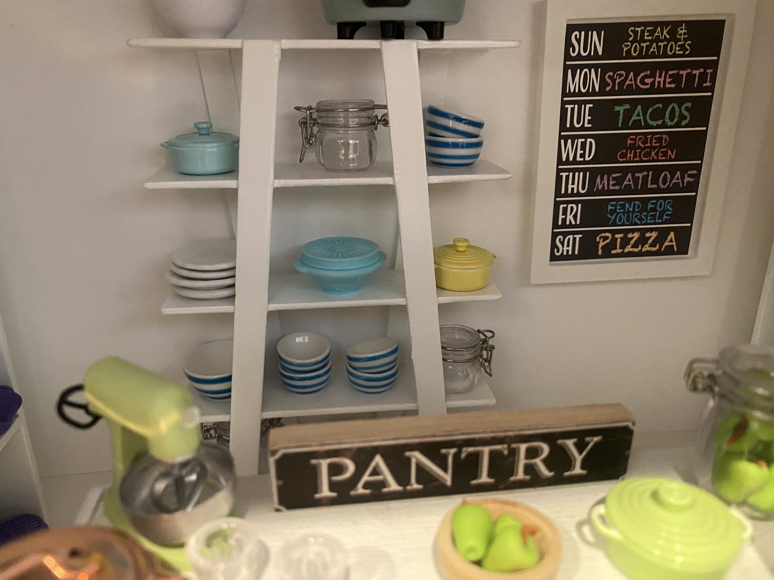 Miniature Dream Pantry, Dollhouse Dishware & Kitchen Accessories, 1:12