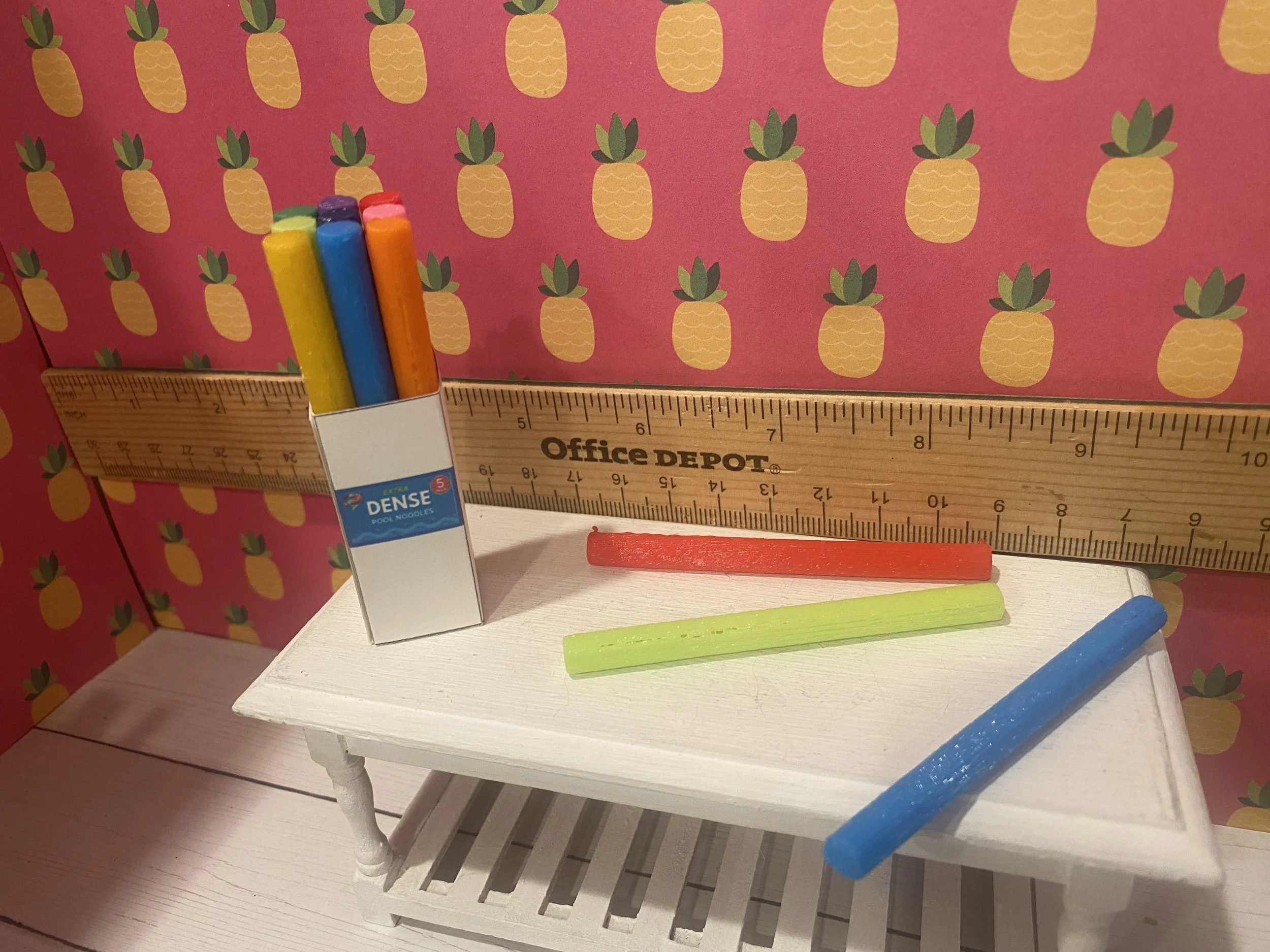 Miniature Pool Noodles Assorted Colors, 1:12