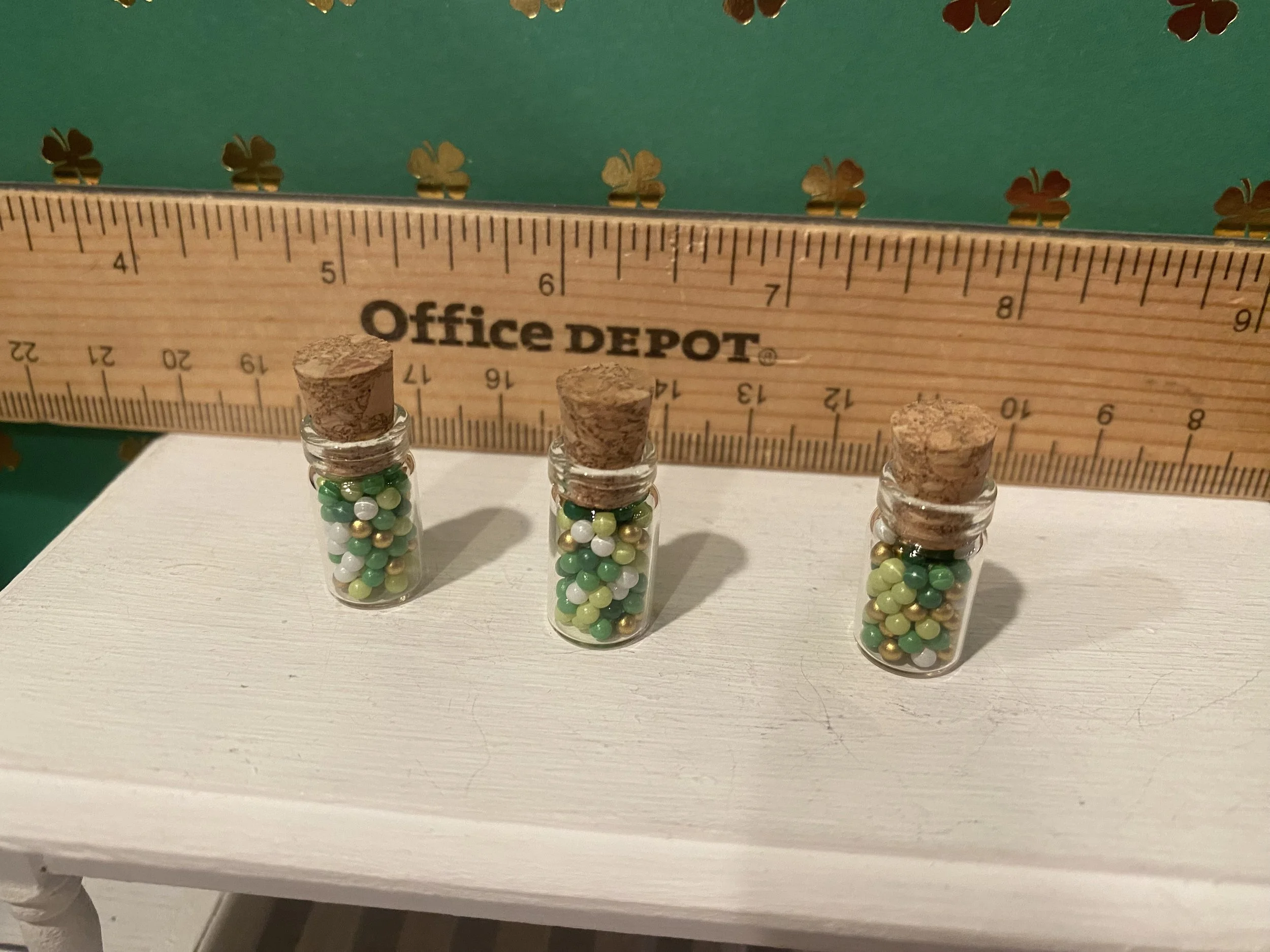 Miniature Jar of Saint Patrick Candy, 1:12