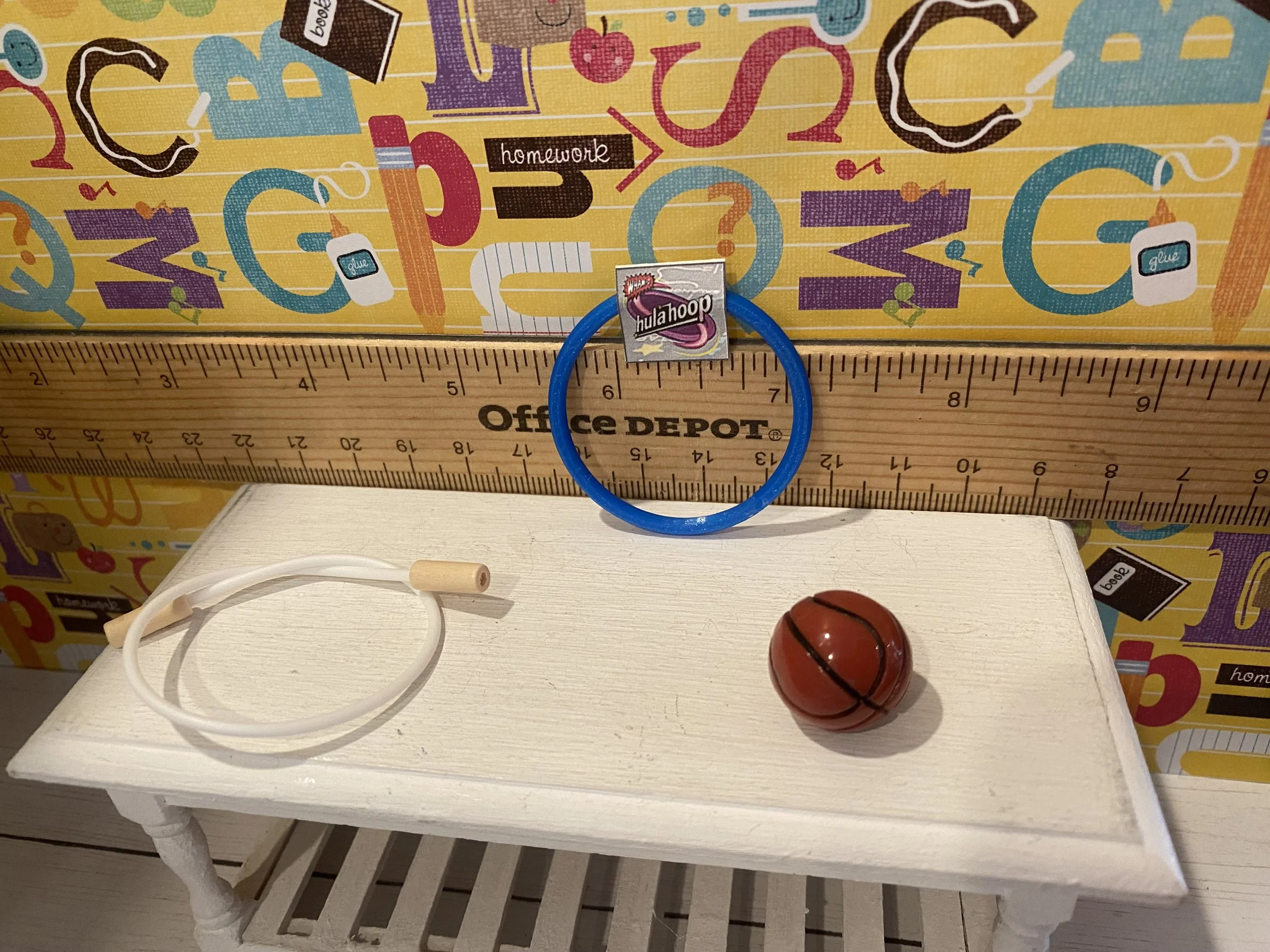 Miniature White Jump Rope, Basketball, Blue Hula Hoop, 1:12