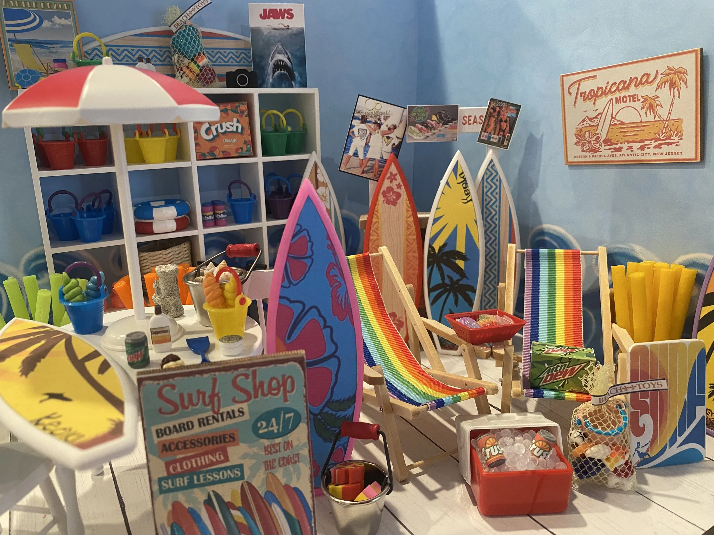 Miniature Surf Shack, Dollhouse Surfboards & Beach Accessories, 1:12