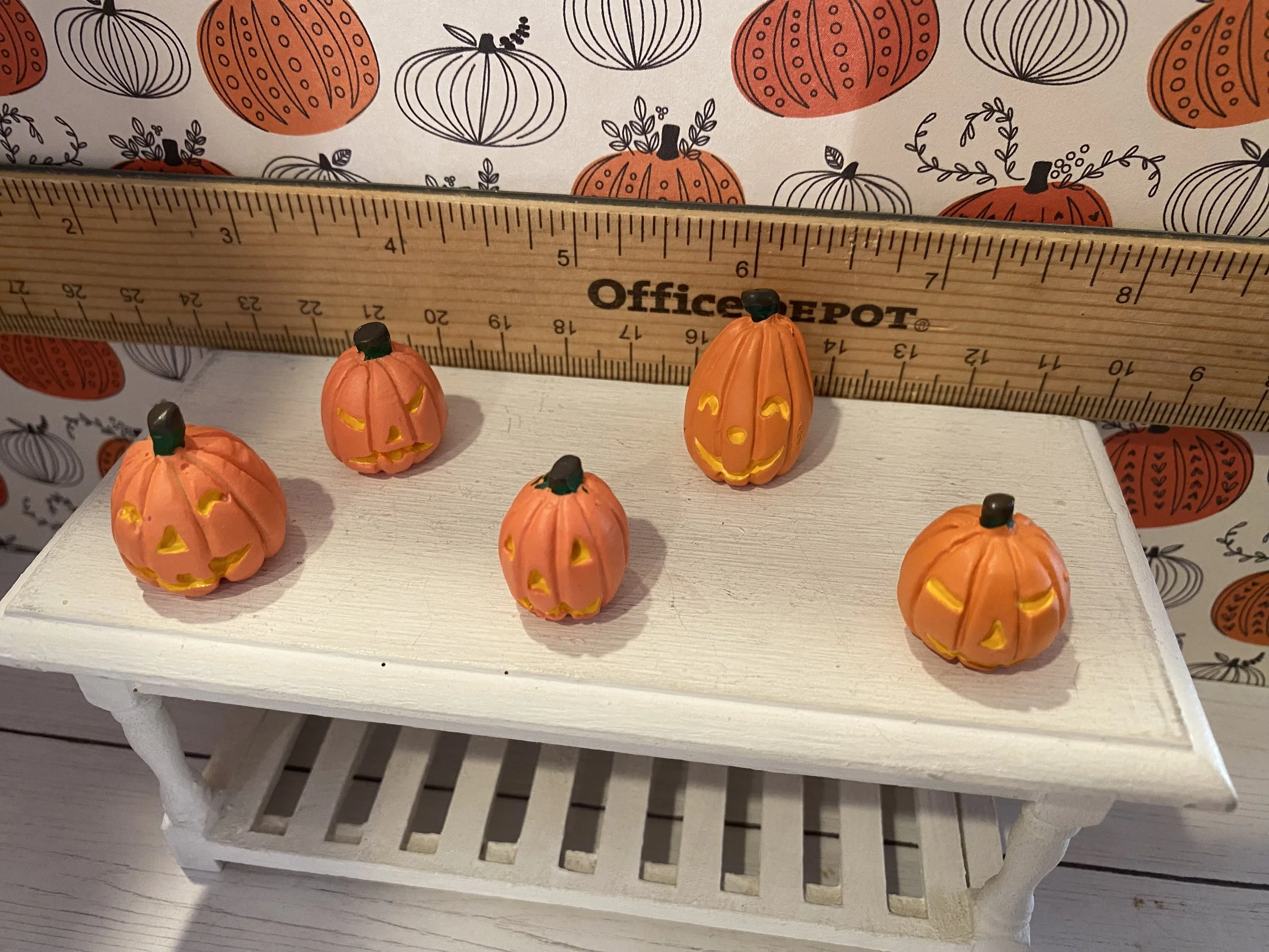 Miniature Carved Pumpkins, 1:12