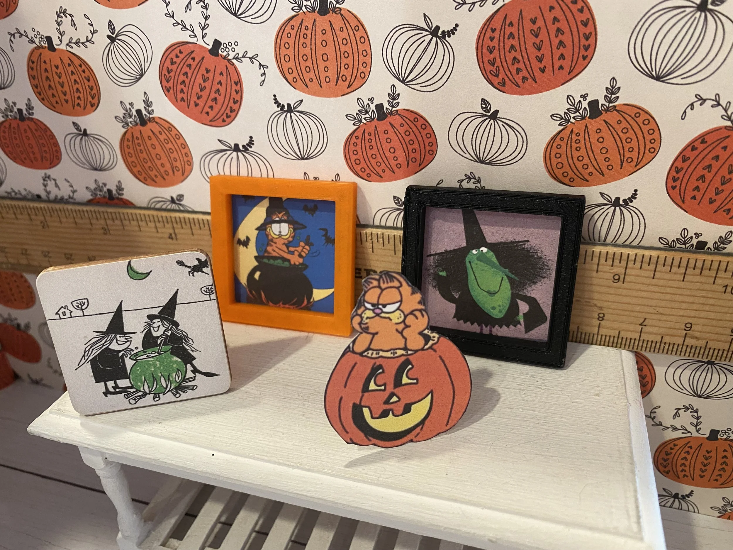 Miniature Halloween Art, Signs, 1:12