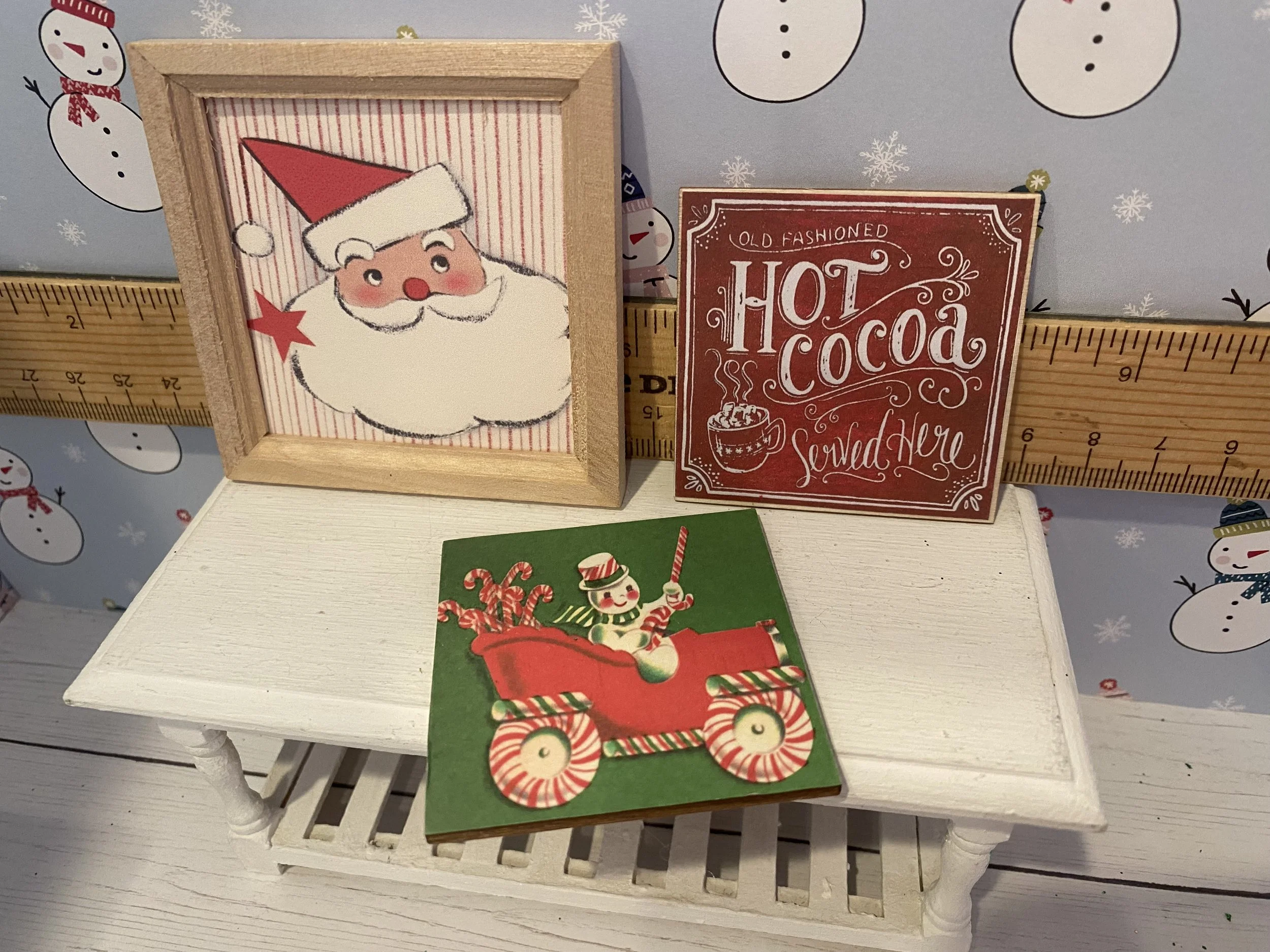 Miniature Chrismas Art & Signs, 1:12