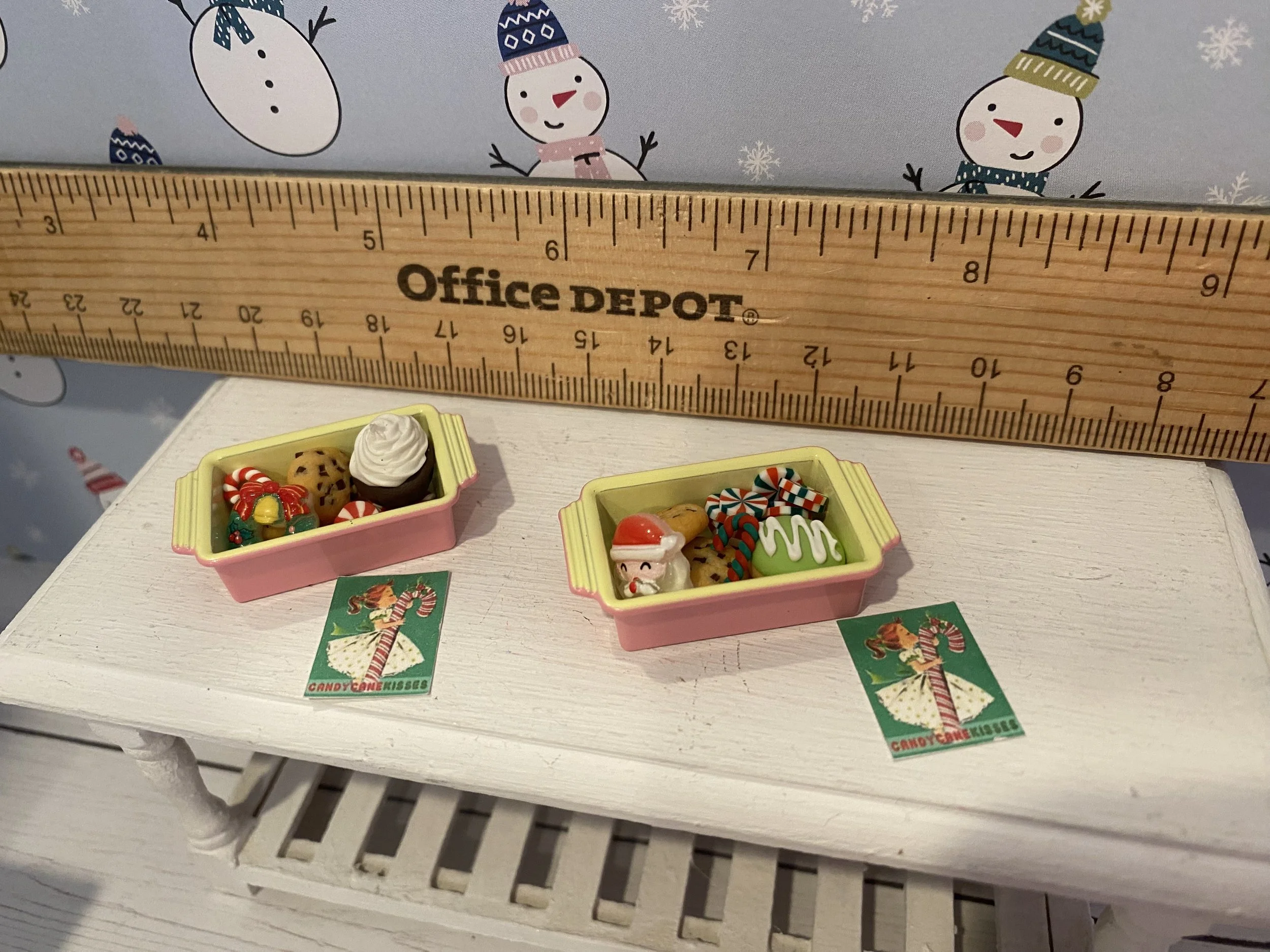 Miniature Pink Tray with Christmas Treats and Christmas Card, 1:12