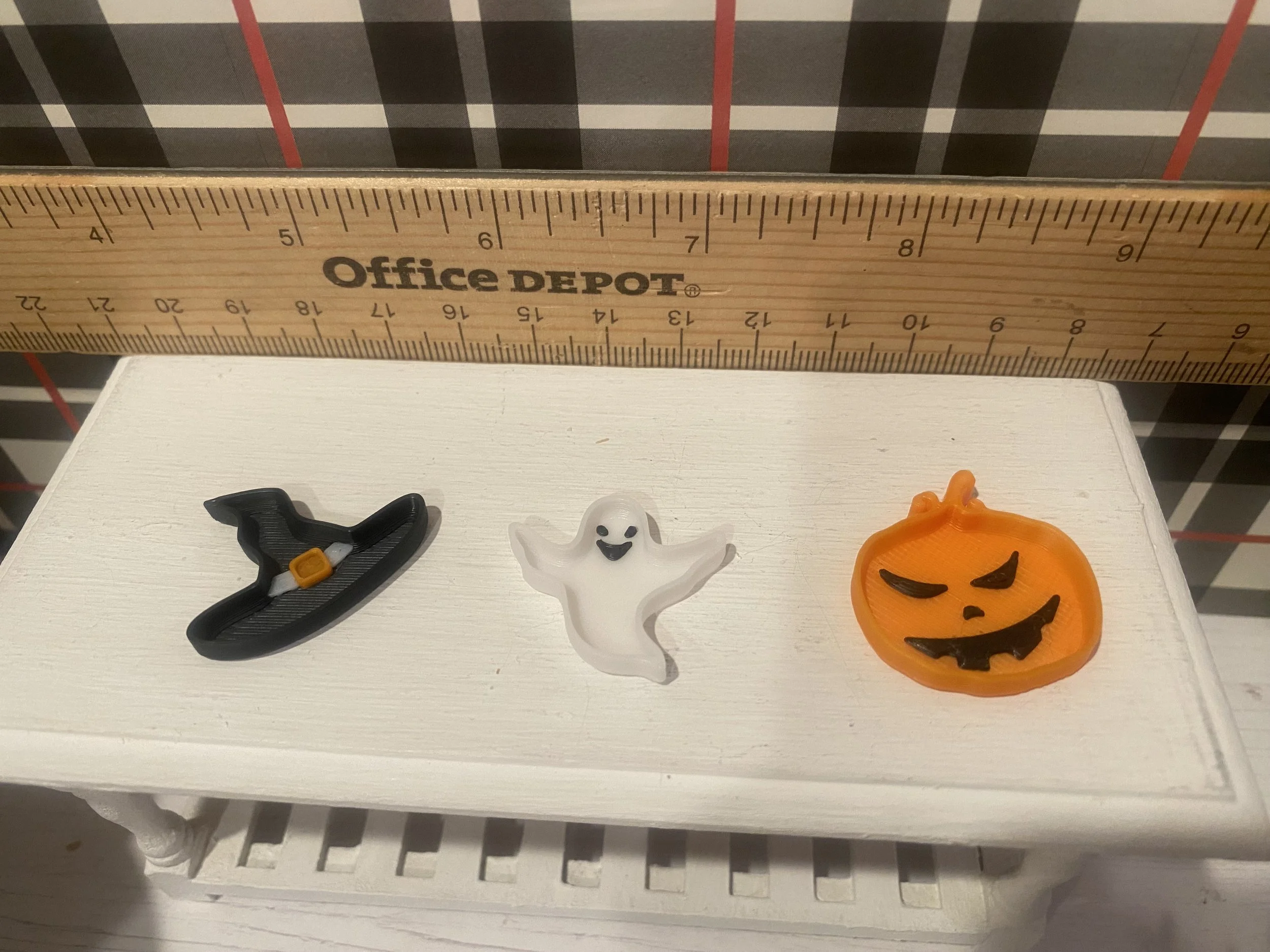 Miniature Witch Hat, Ghost and Pumpkin Candy Dish, 1:12