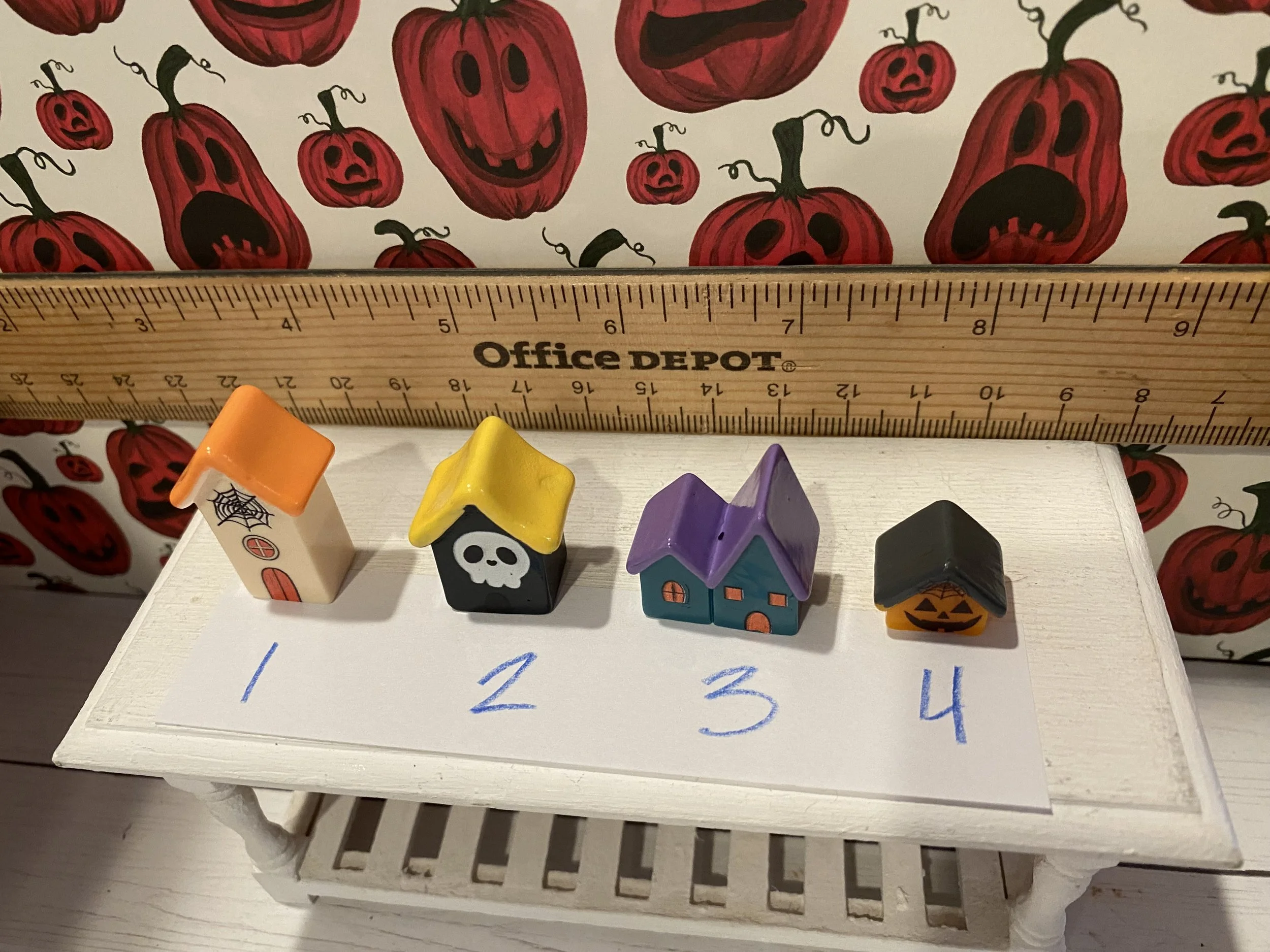 Miniature Halloween Houses, 1:12