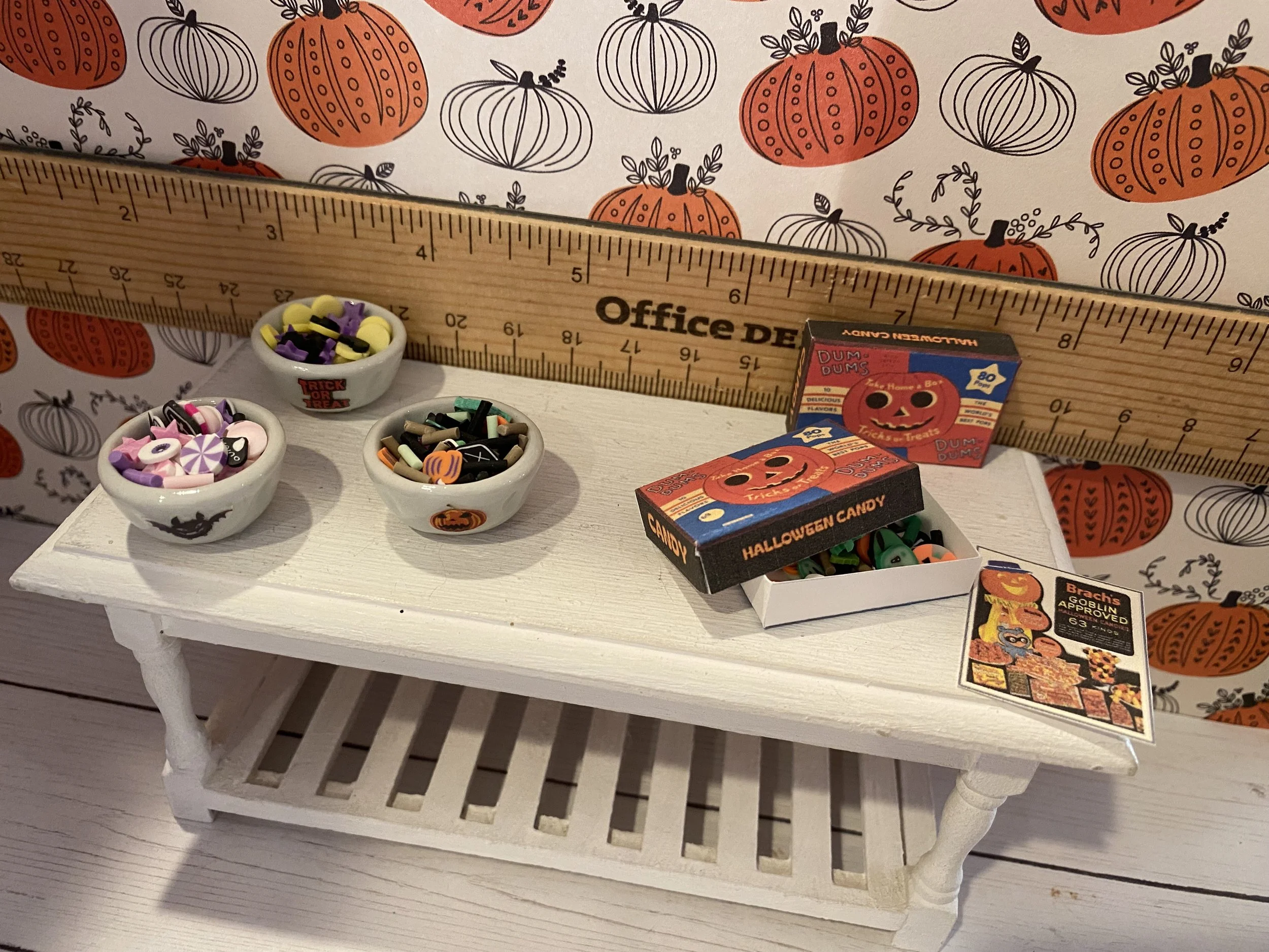 Miniature Halloween Candy in Bowl, Boxes of Candy, 1:12