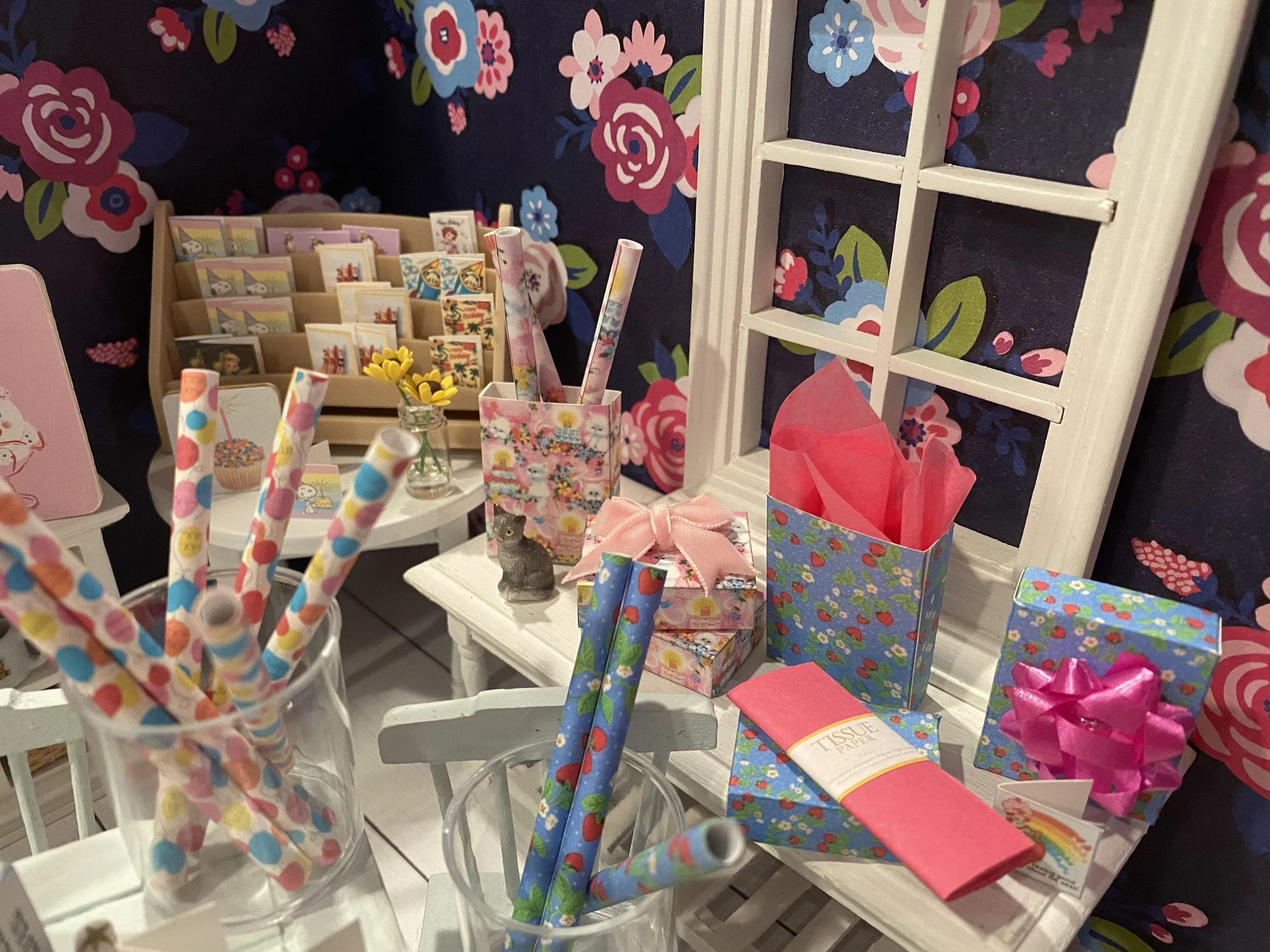 Miniature Gift Wrap & Boxes, Dollhouse Cardmart, 1:12