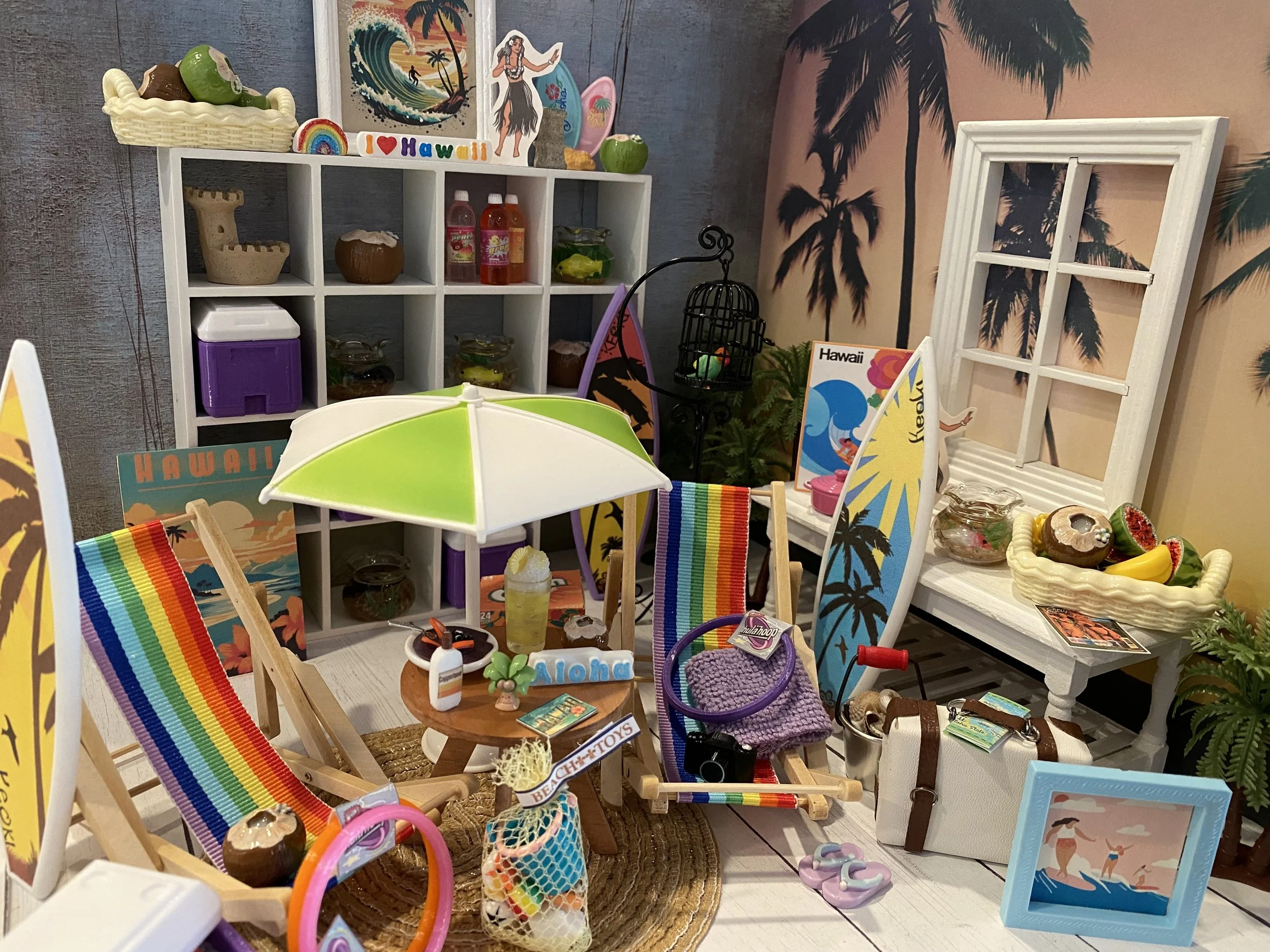 Miniature Hawaiian Travel, Dollhouse Aloha Accessories, 1:12