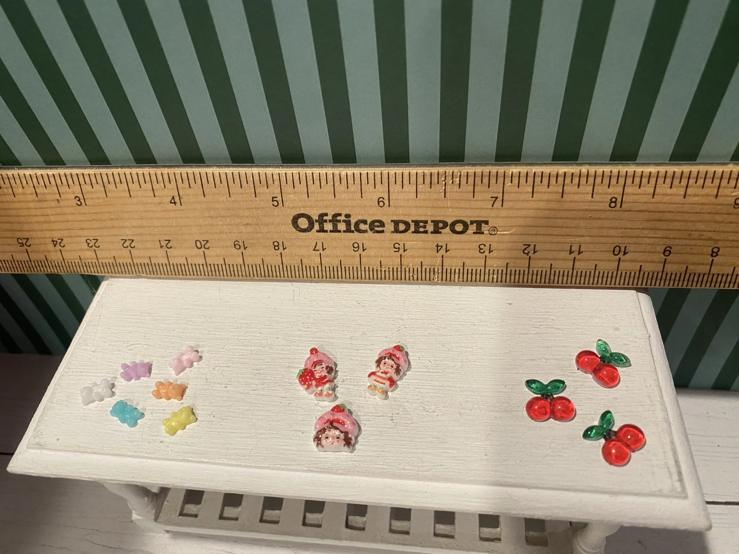 Miniature Gummy Bears, Strawberry Shortcake Cherry Nail Charms, Candy Trinkets, 1:12