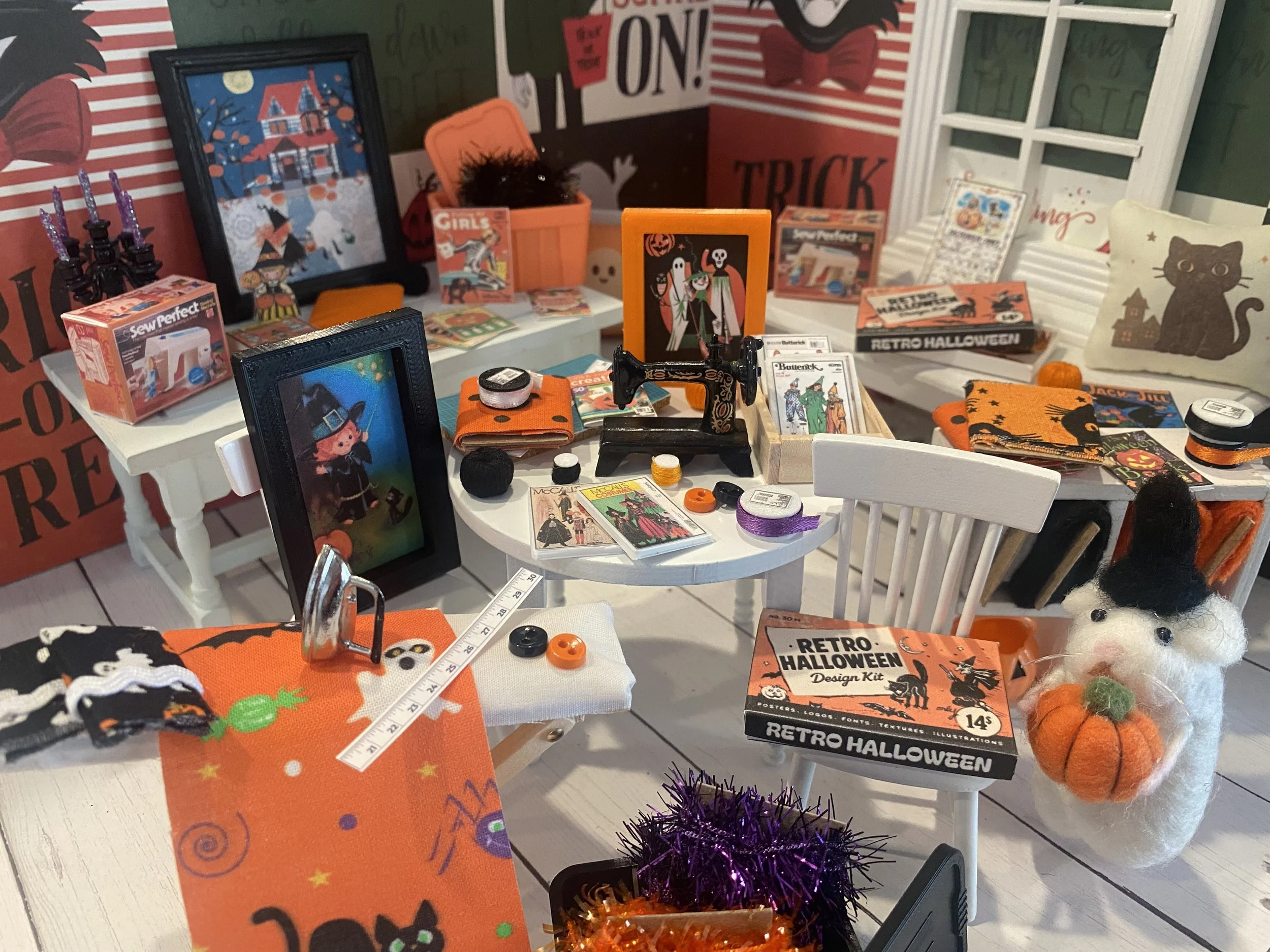 Miniature Halloween Sewing, Casper's Dollhouse Craft Shop, 1:12
