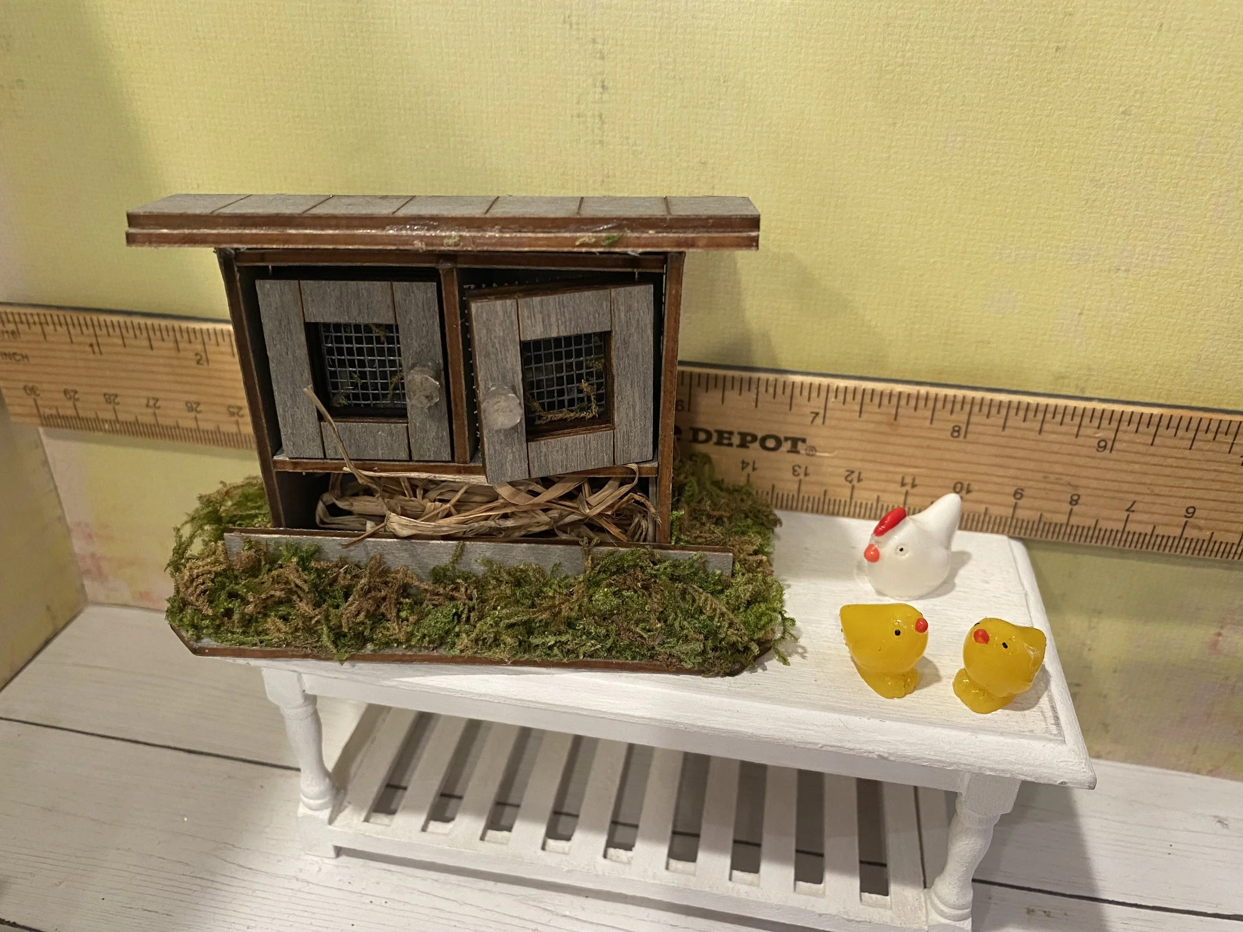 Miniature Chicken Coop, 1:12