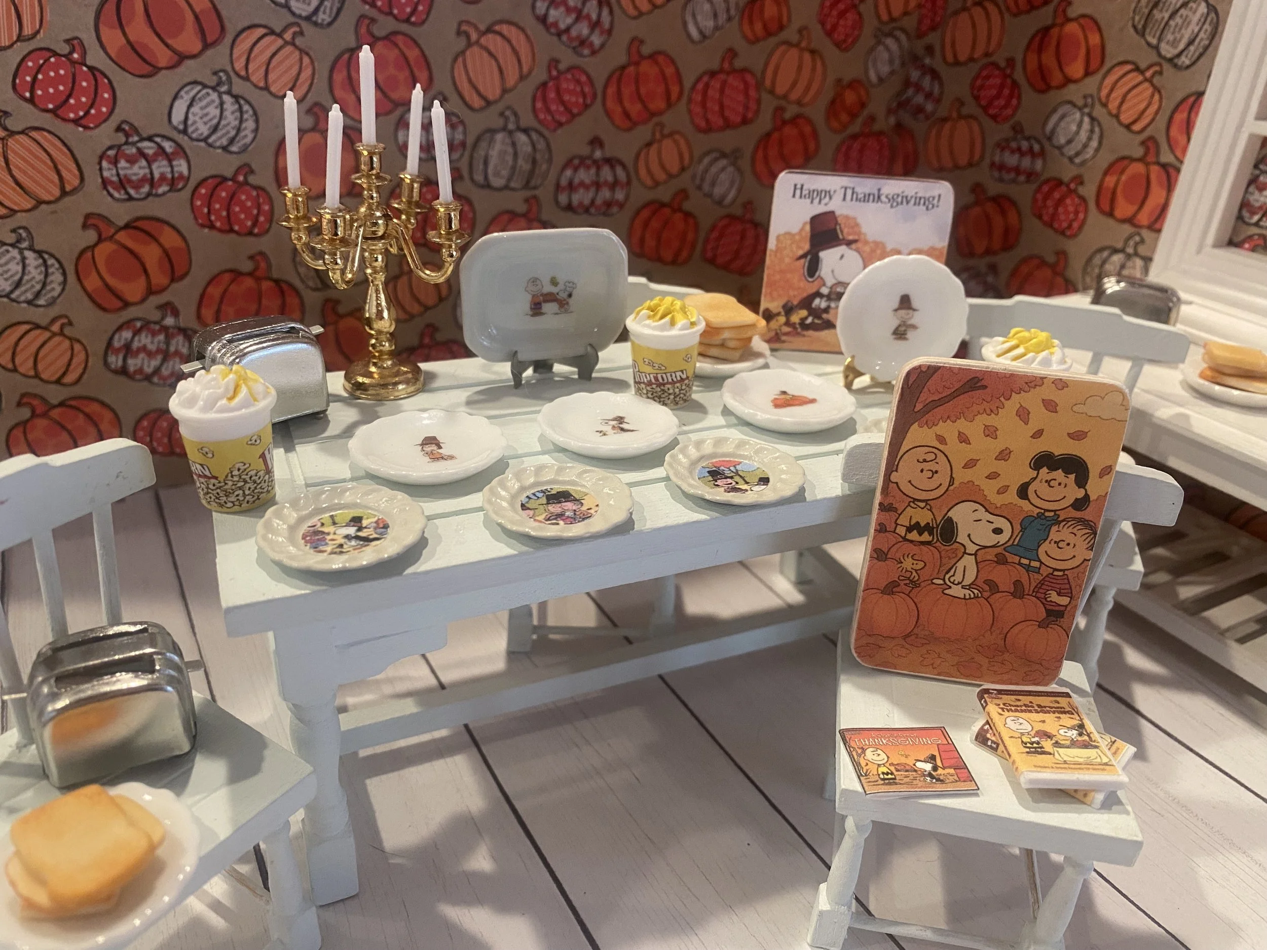 Miniature Peanuts Thanksgiving Dishes, Wood Sign, Popcorn, Toast, 1:12