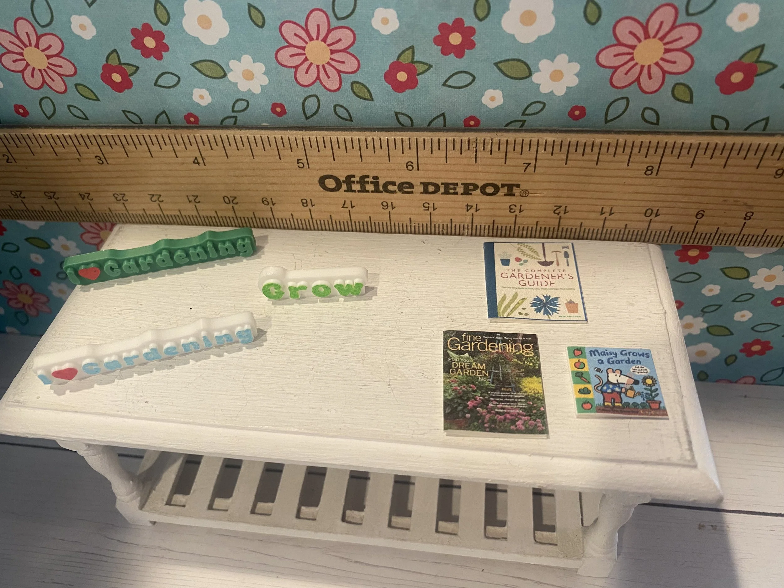 Miniature Garden Words, Magazines, 1:12