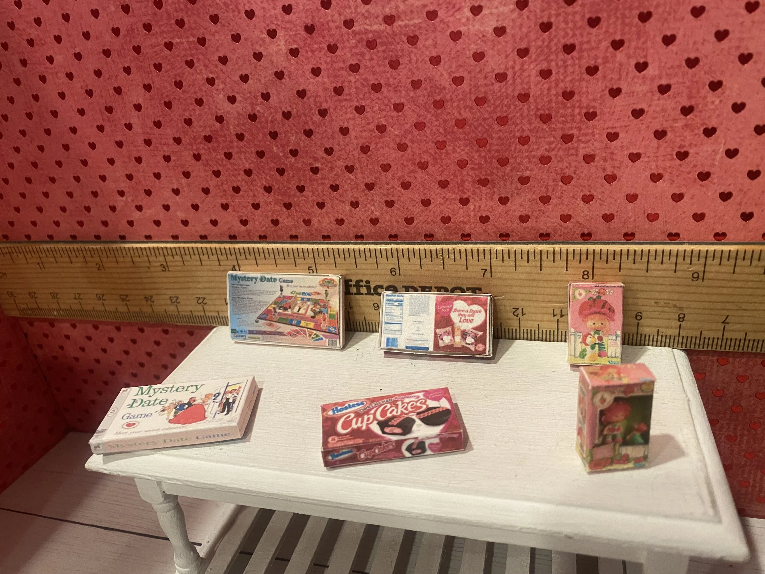 Miniature Mystery Date, Valentine Hostess Cupcake, Cherry Cuddler Doll, 1:12
