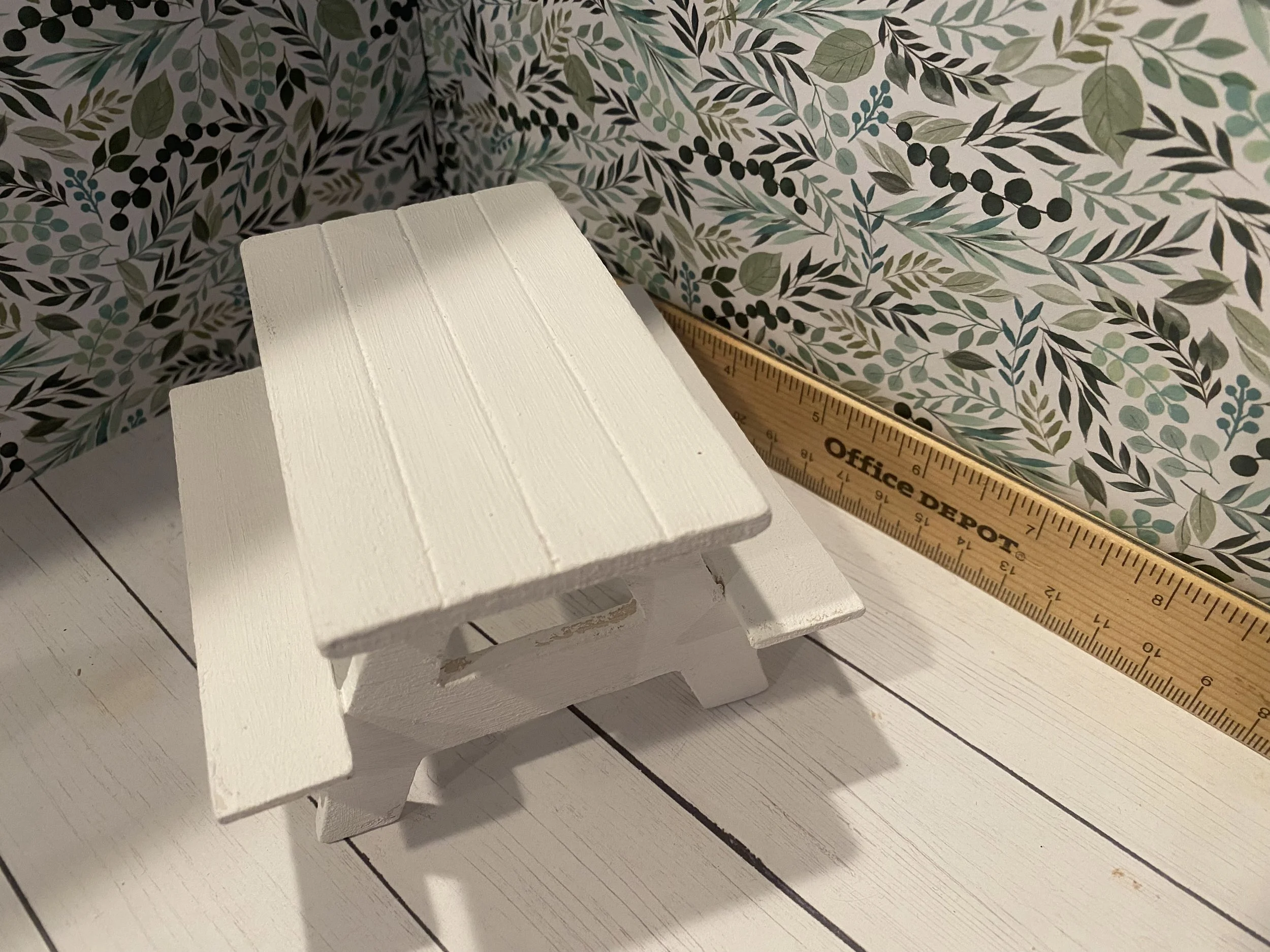 Miniature White Picnic Table, 1:12